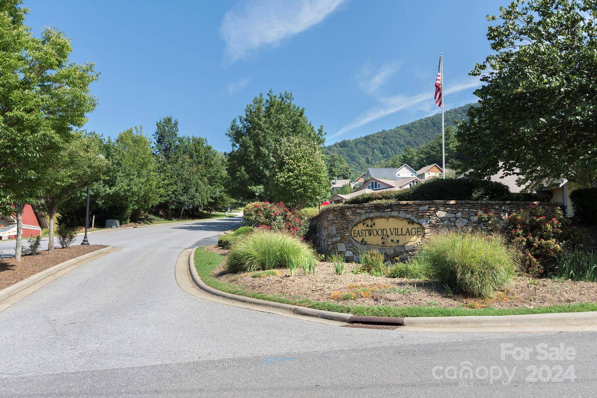 Asheville, NC 28803,2000 Olde Eastwood Village BLVD #1-B/Garage G20