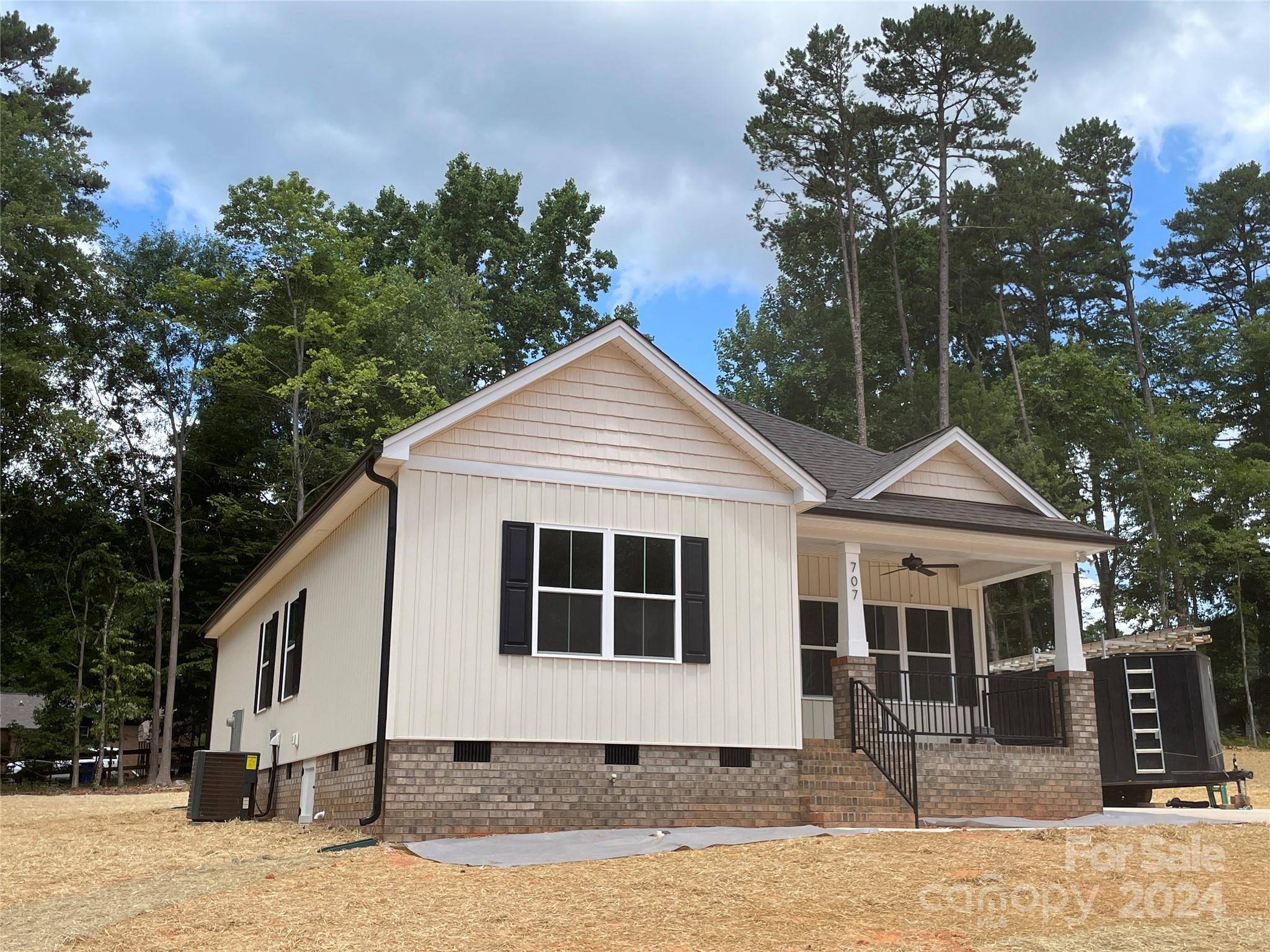 Stanley, NC 28164,707 Dalton Creek LN