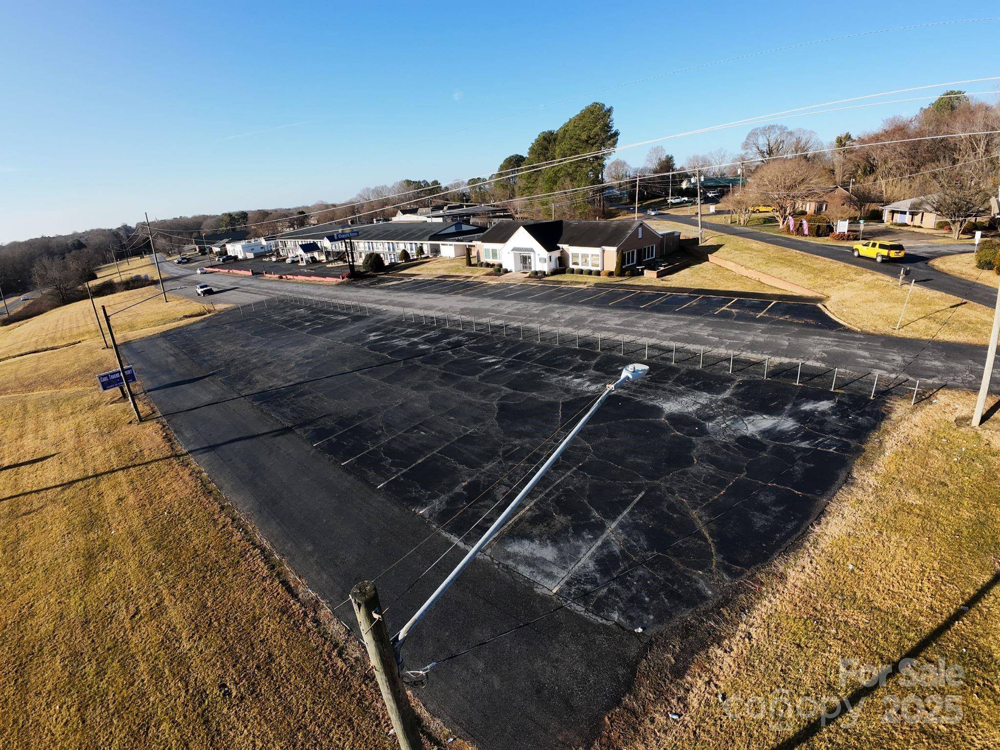 Lincolnton, NC 28092,604 Clark DR