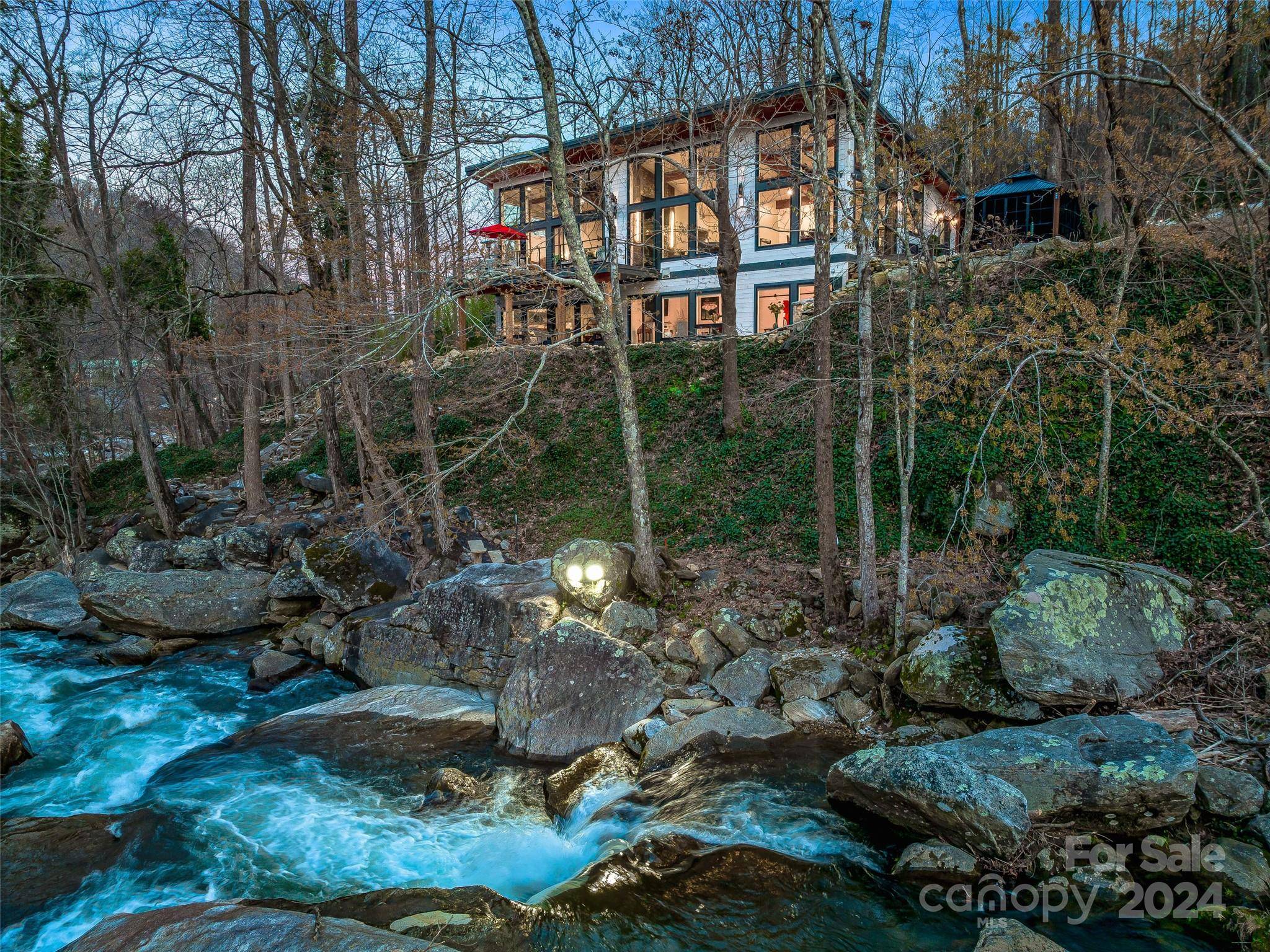 Chimney Rock, NC 28720,247 Fall Creek DR