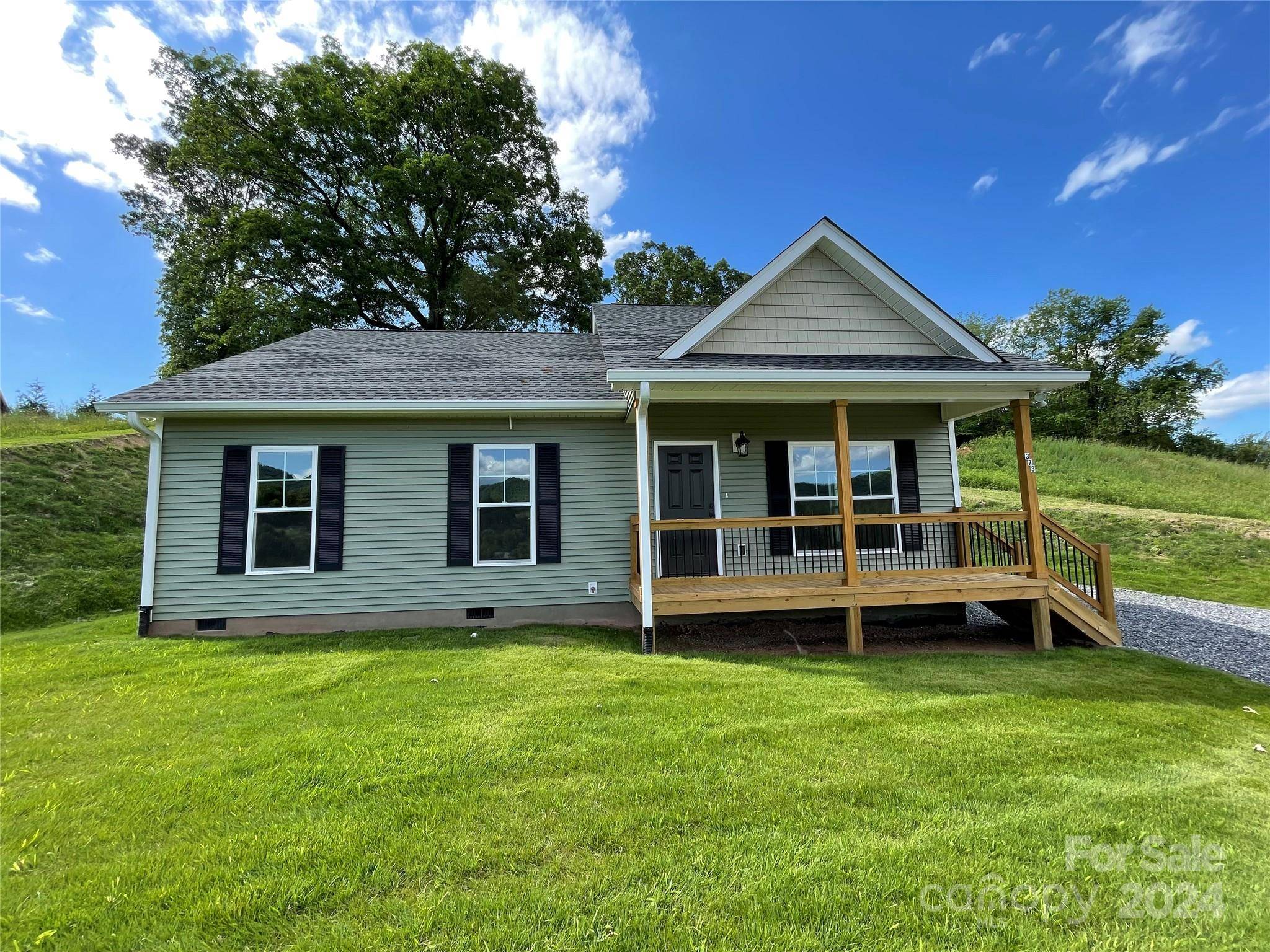 Clyde, NC 28721,373 Barefoot RDG