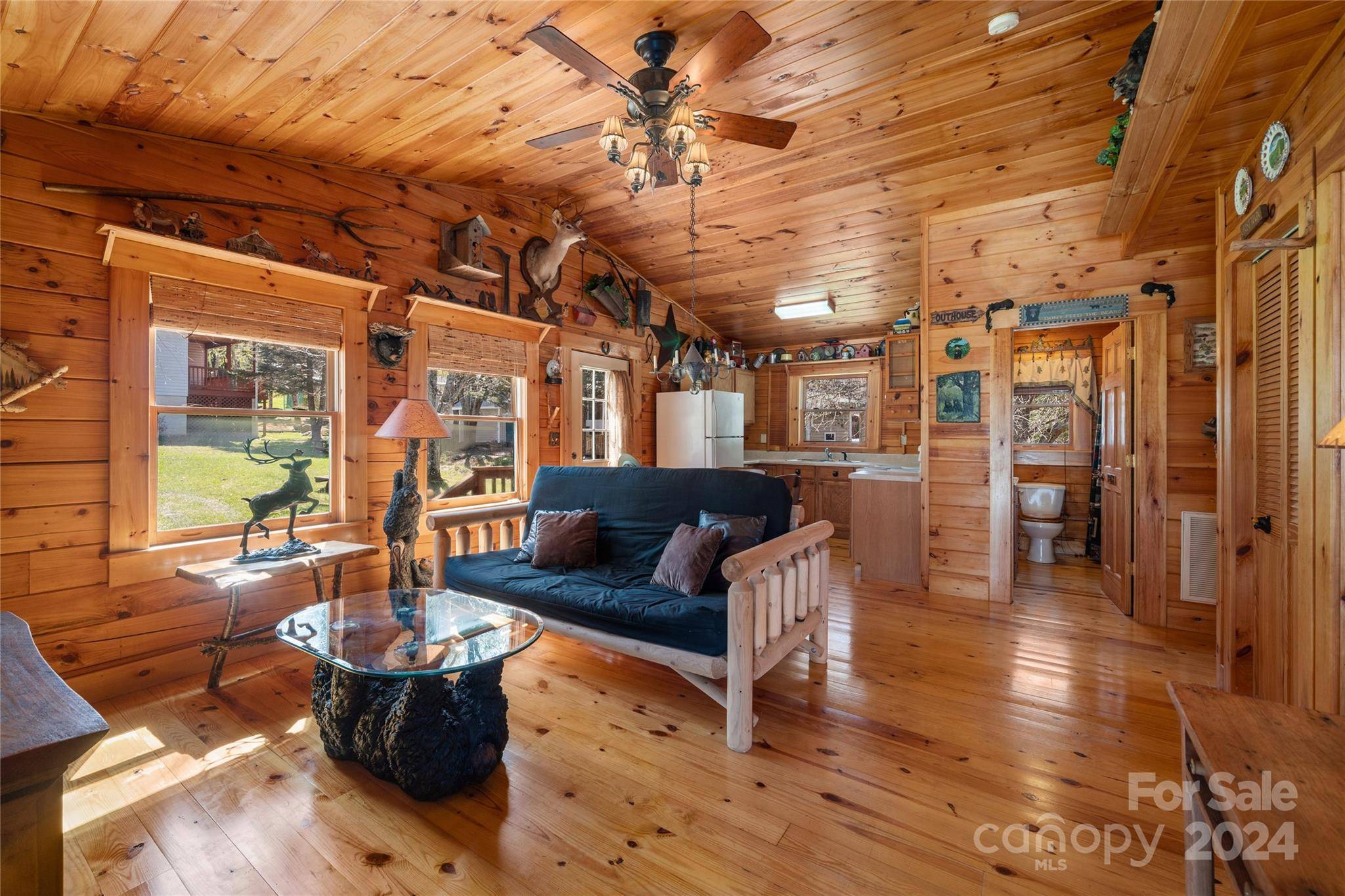 Maggie Valley, NC 28751,52 Donald CIR