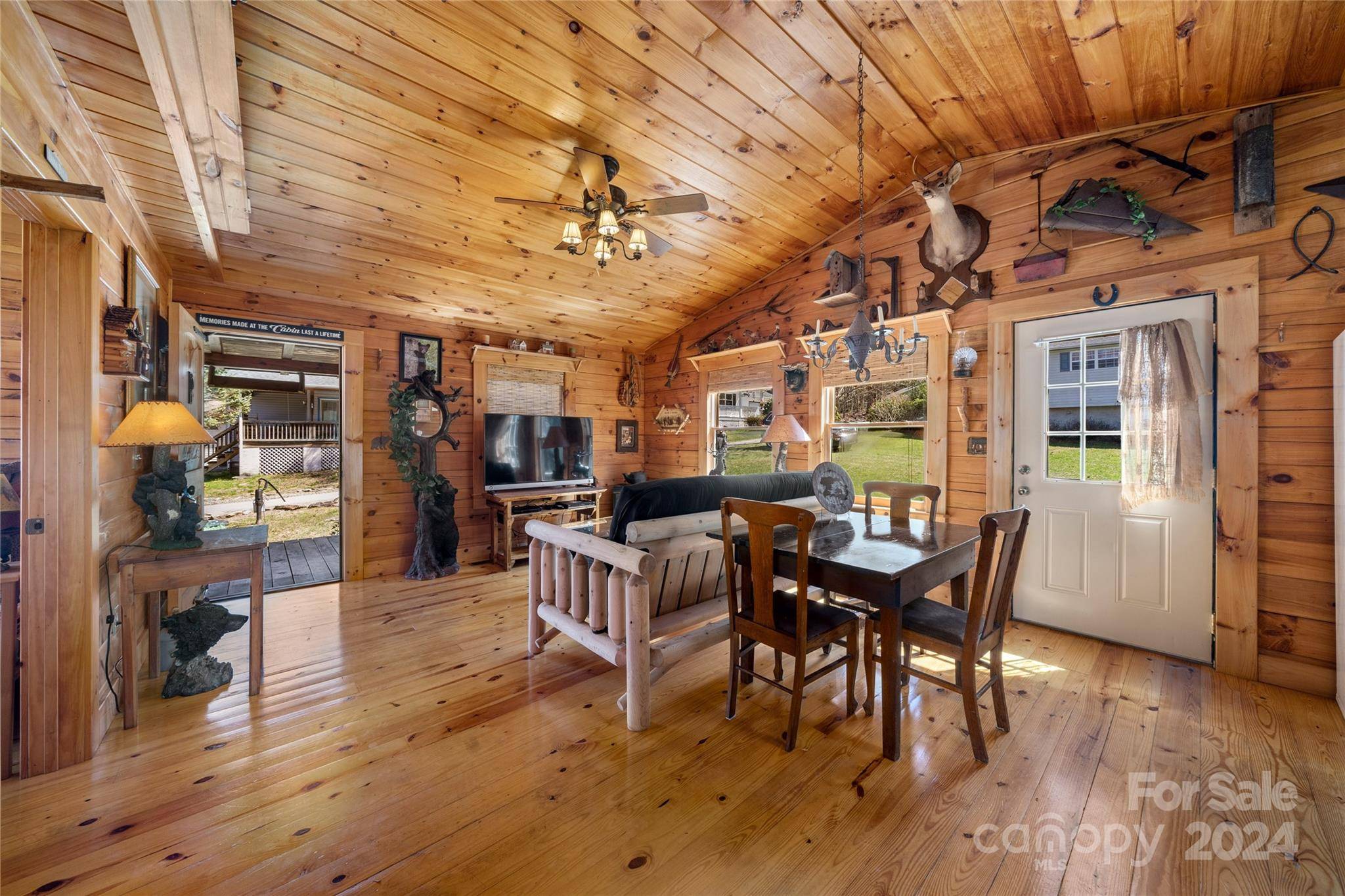 Maggie Valley, NC 28751,52 Donald CIR