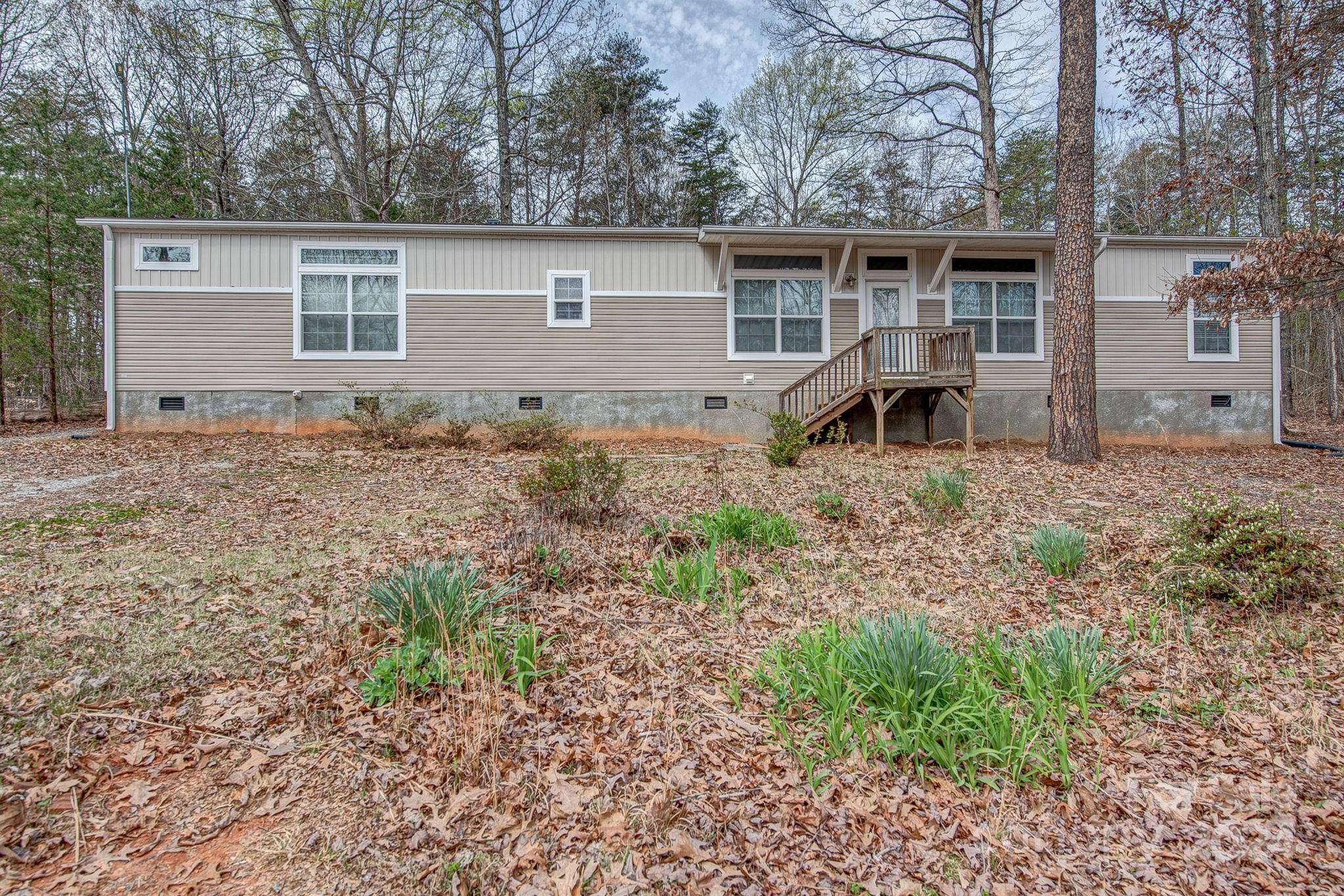 Clover, SC 29710,1297 Bowling Green DR