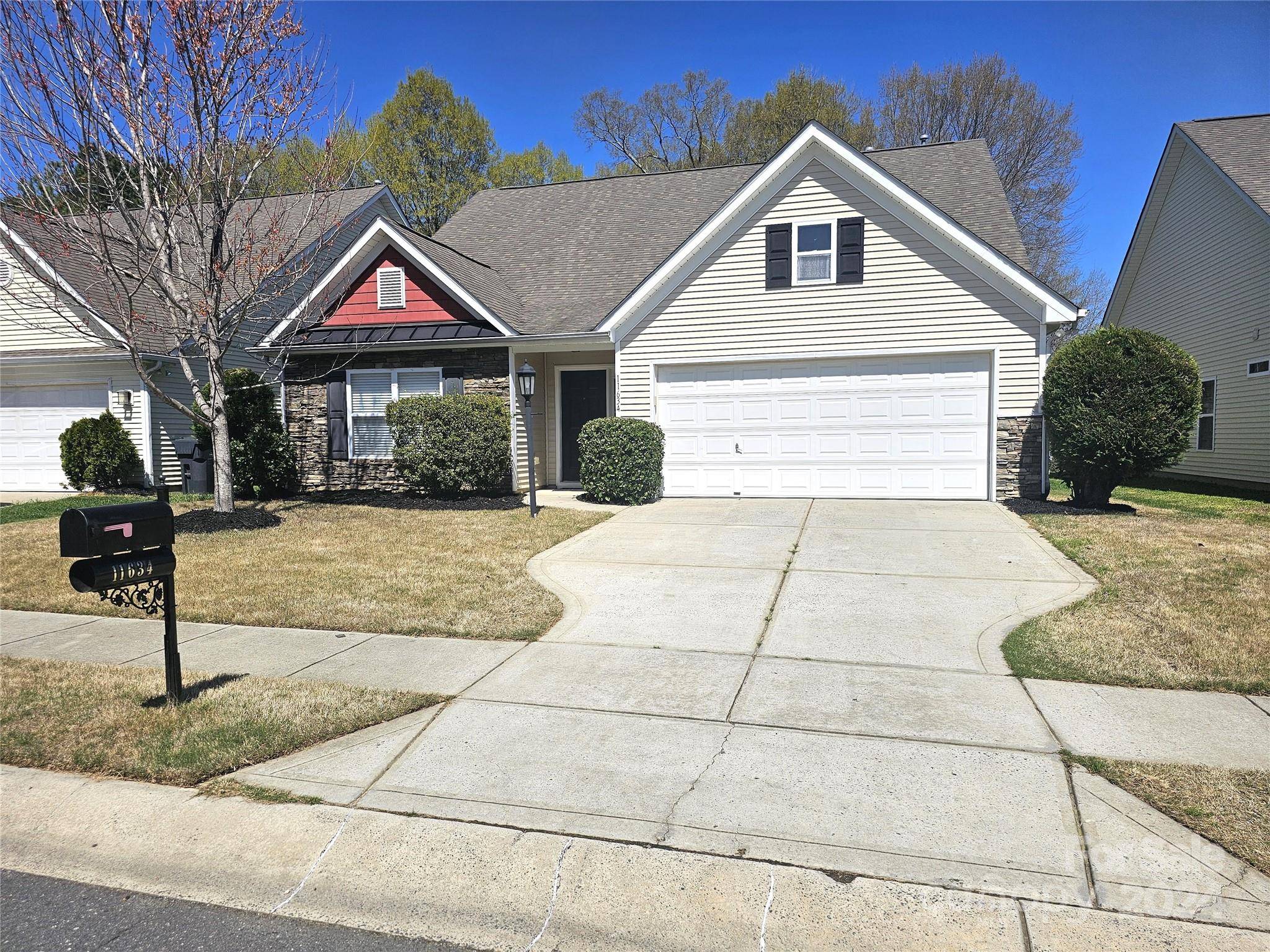 Charlotte, NC 28278,11634 Village Pond DR