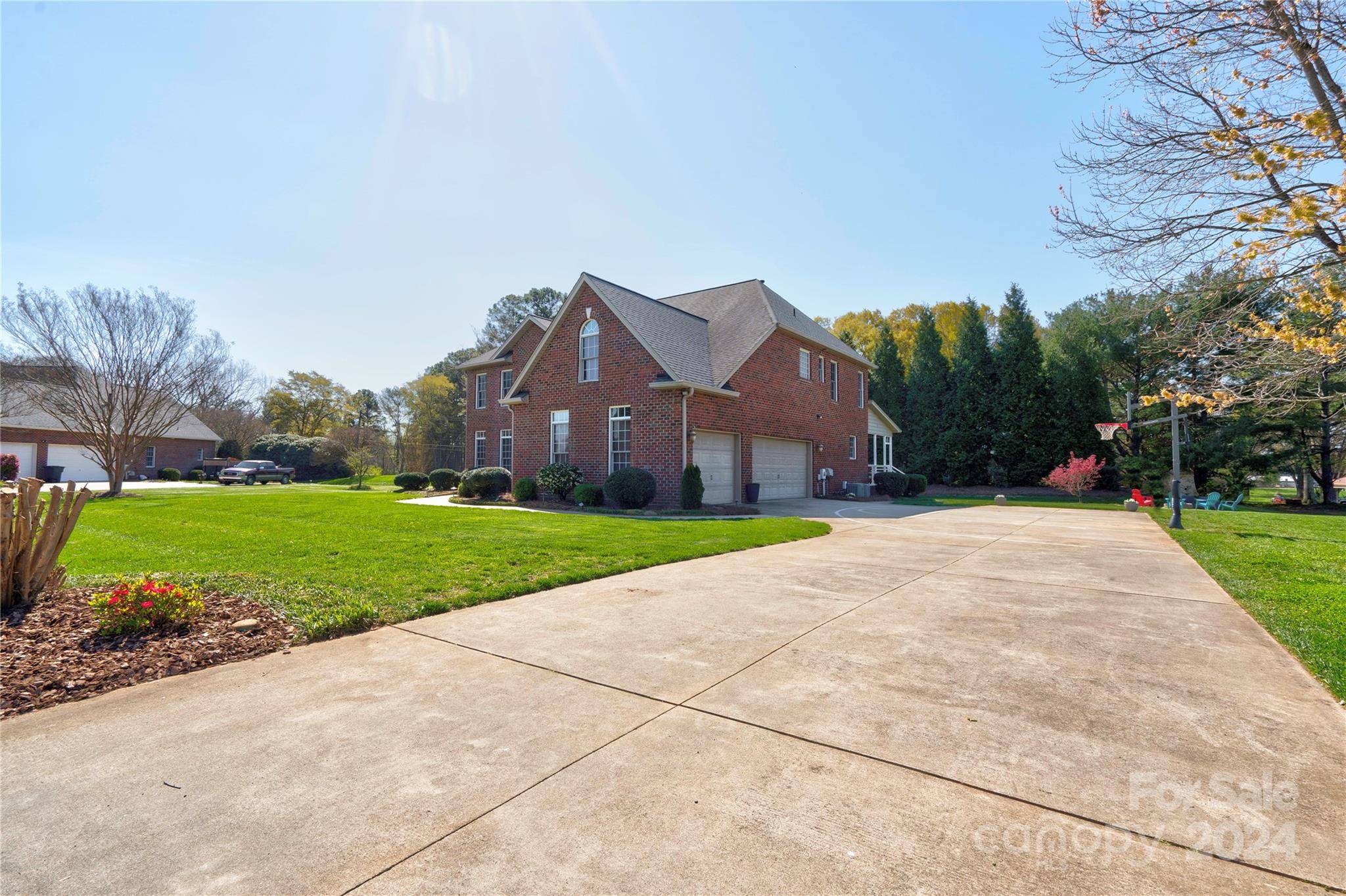 Shelby, NC 28152,709 Cedar Hill DR