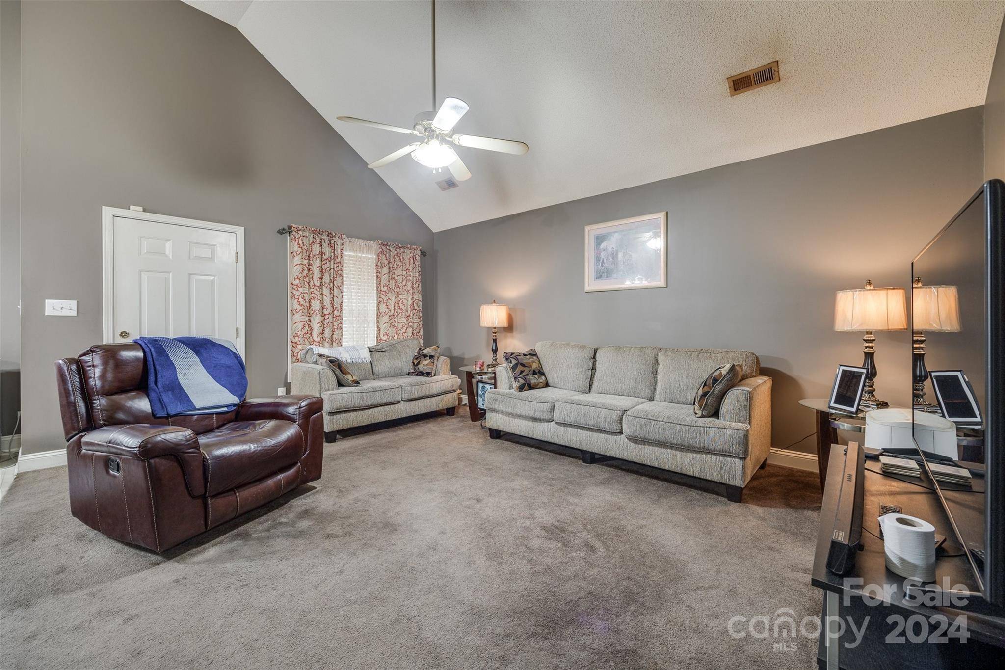 Kannapolis, NC 28083,5252 Halverson CT