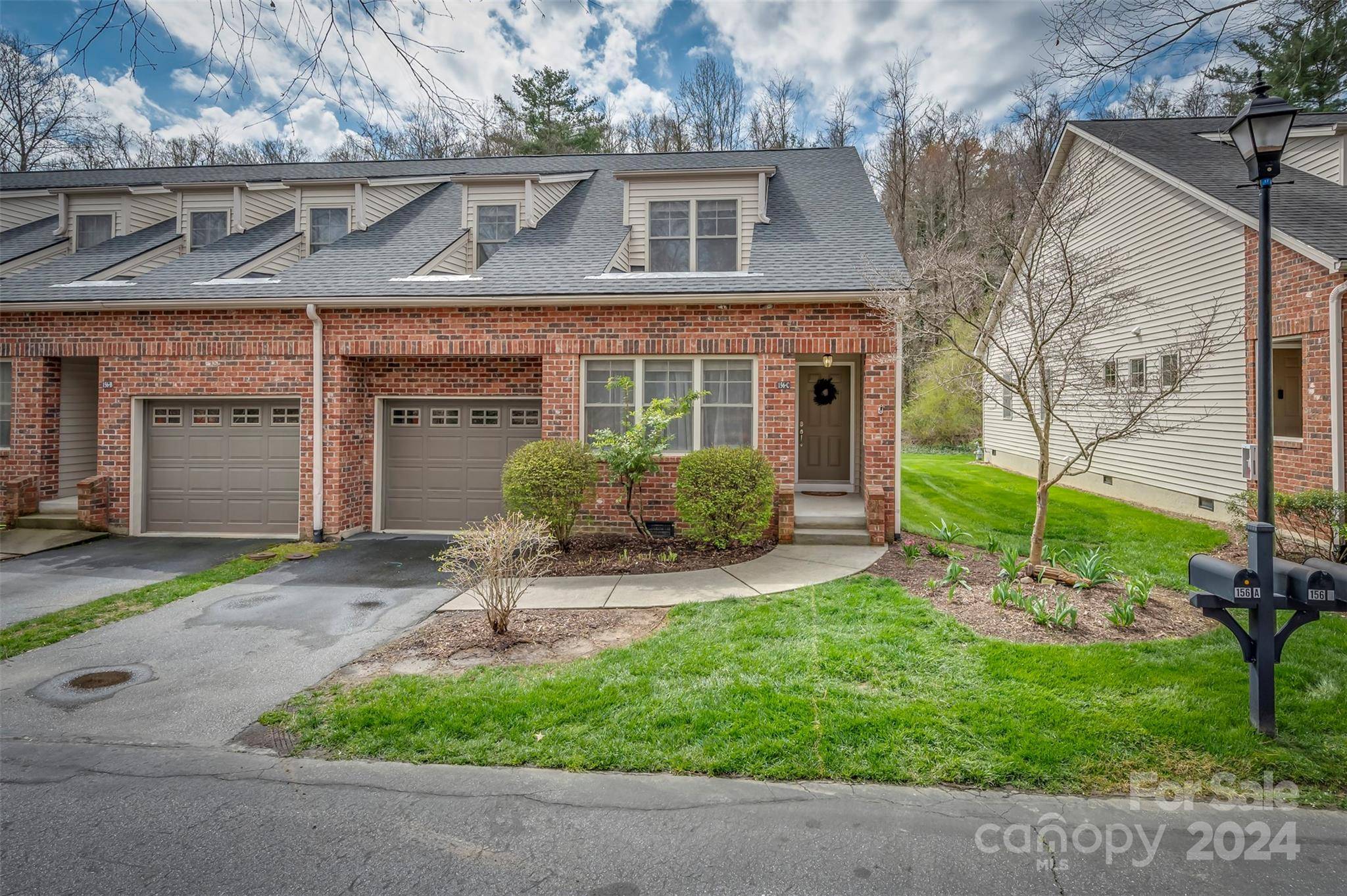 Hendersonville, NC 28739,156 Wash Creek DR #C