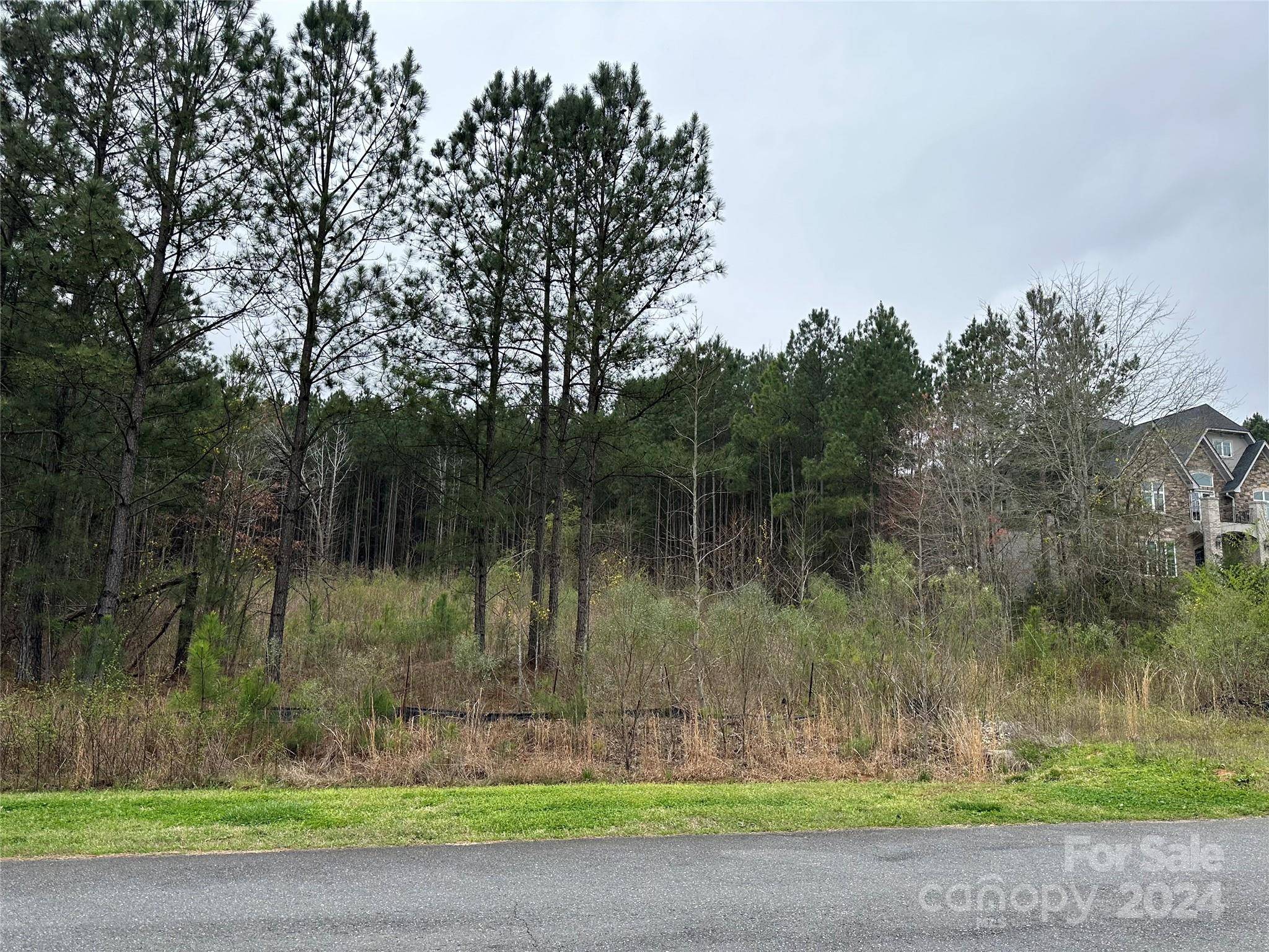 Rock Hill, SC 29730,966 Catawba Shores DR