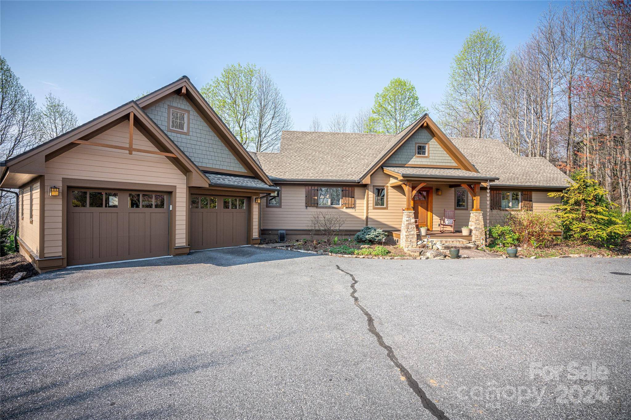 Black Mountain, NC 28711,70 Tanager LN