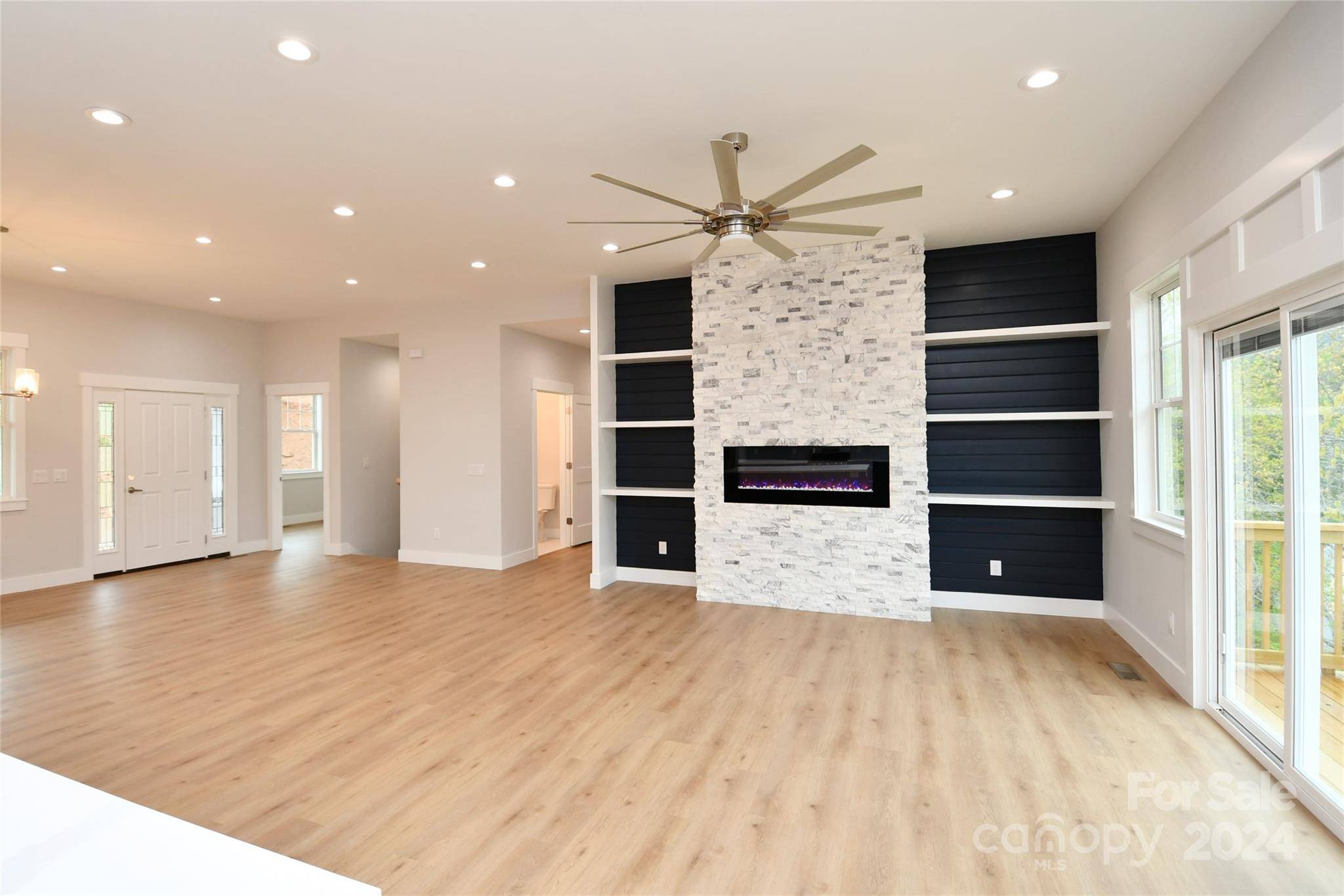 Weaverville, NC 28787,154 Amblers Knoll RD #13
