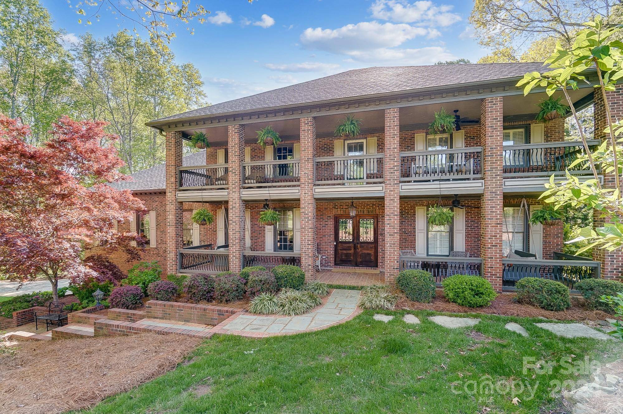 Matthews, NC 28104,1200 Willow Oaks TRL