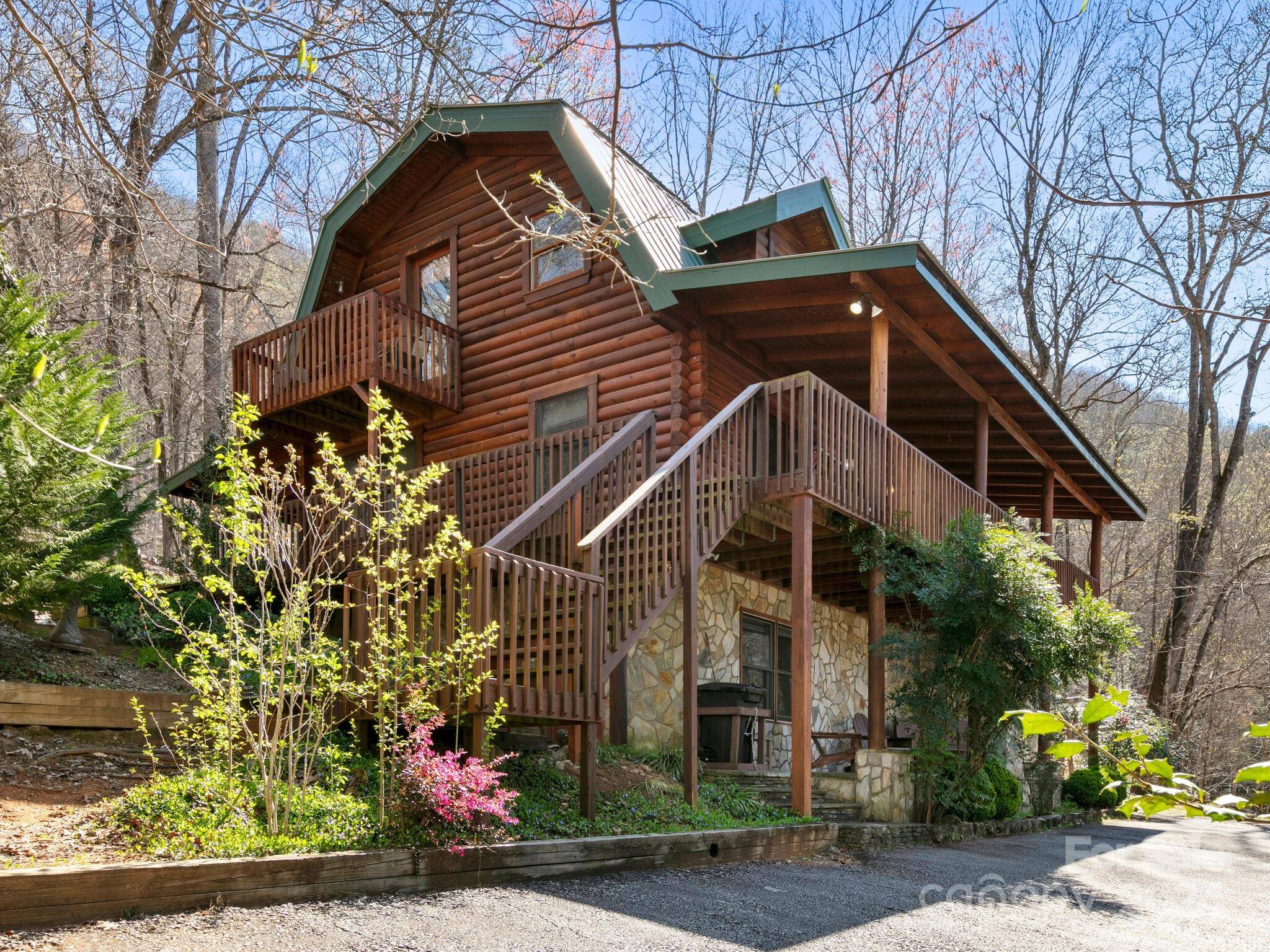 Lake Lure, NC 28746,217 Chalet DR