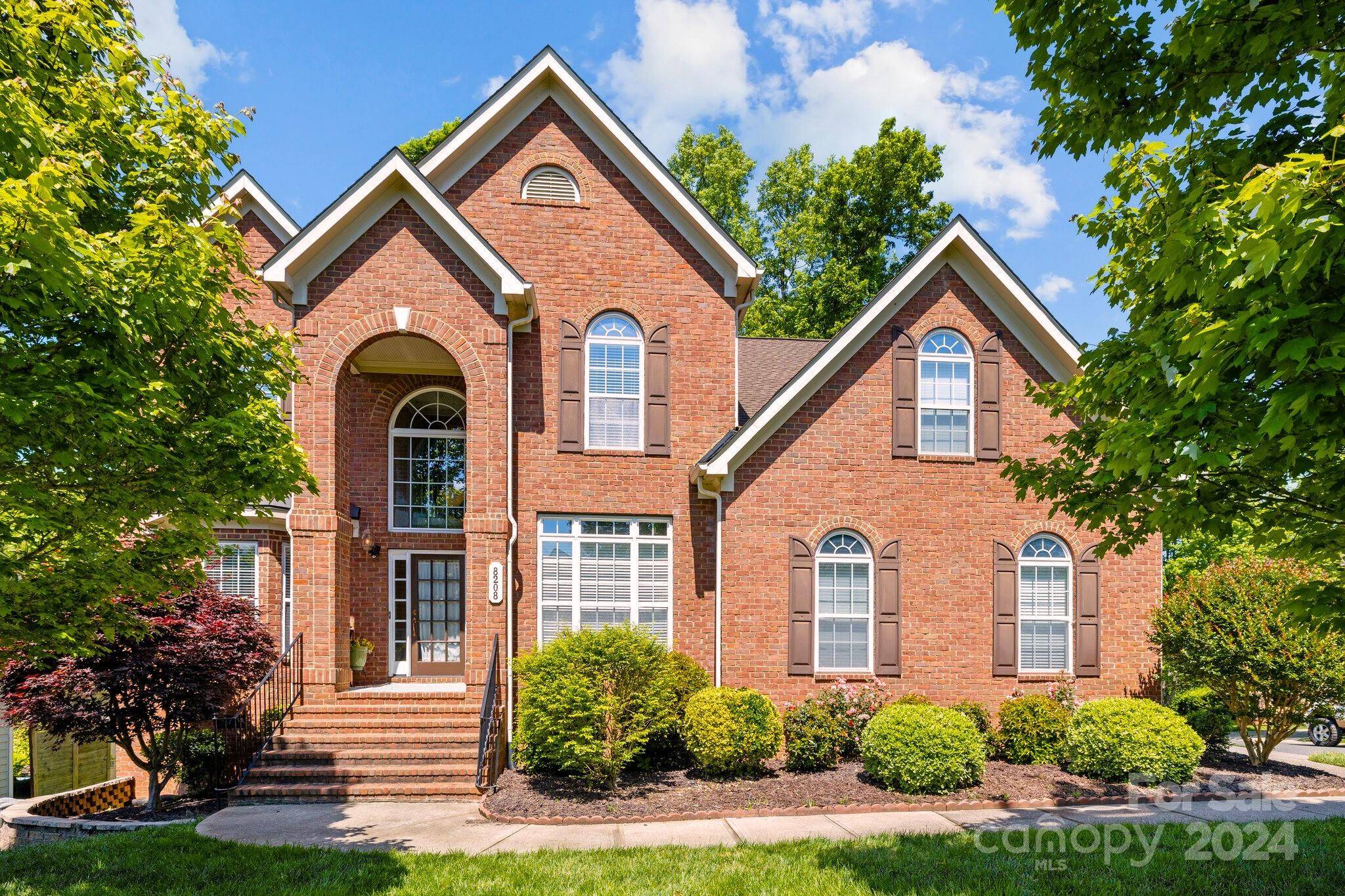 Fort Mill, SC 29707,8208 Cool Spring CT