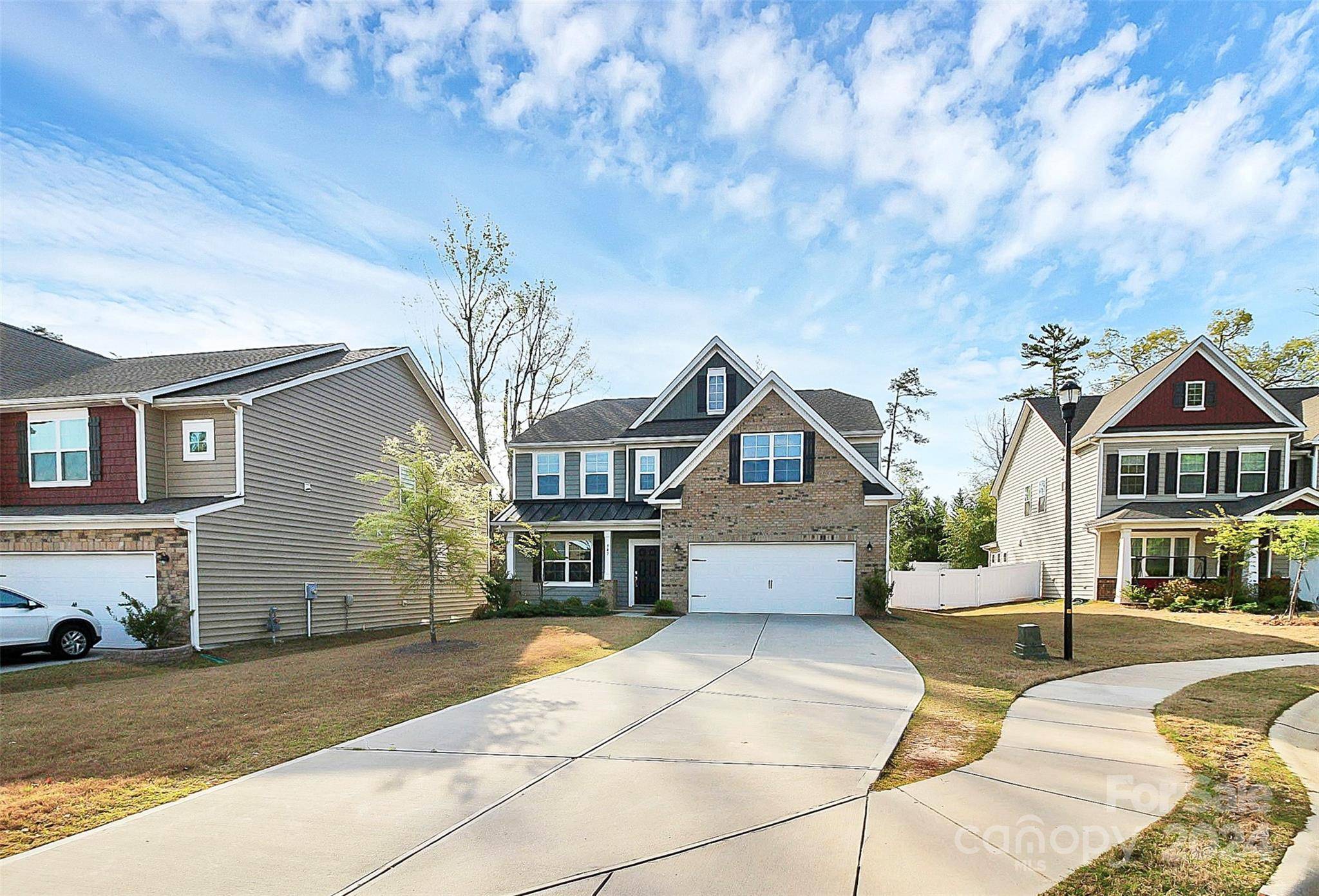 Fort Mill, SC 29708,947 Wood Apple LN