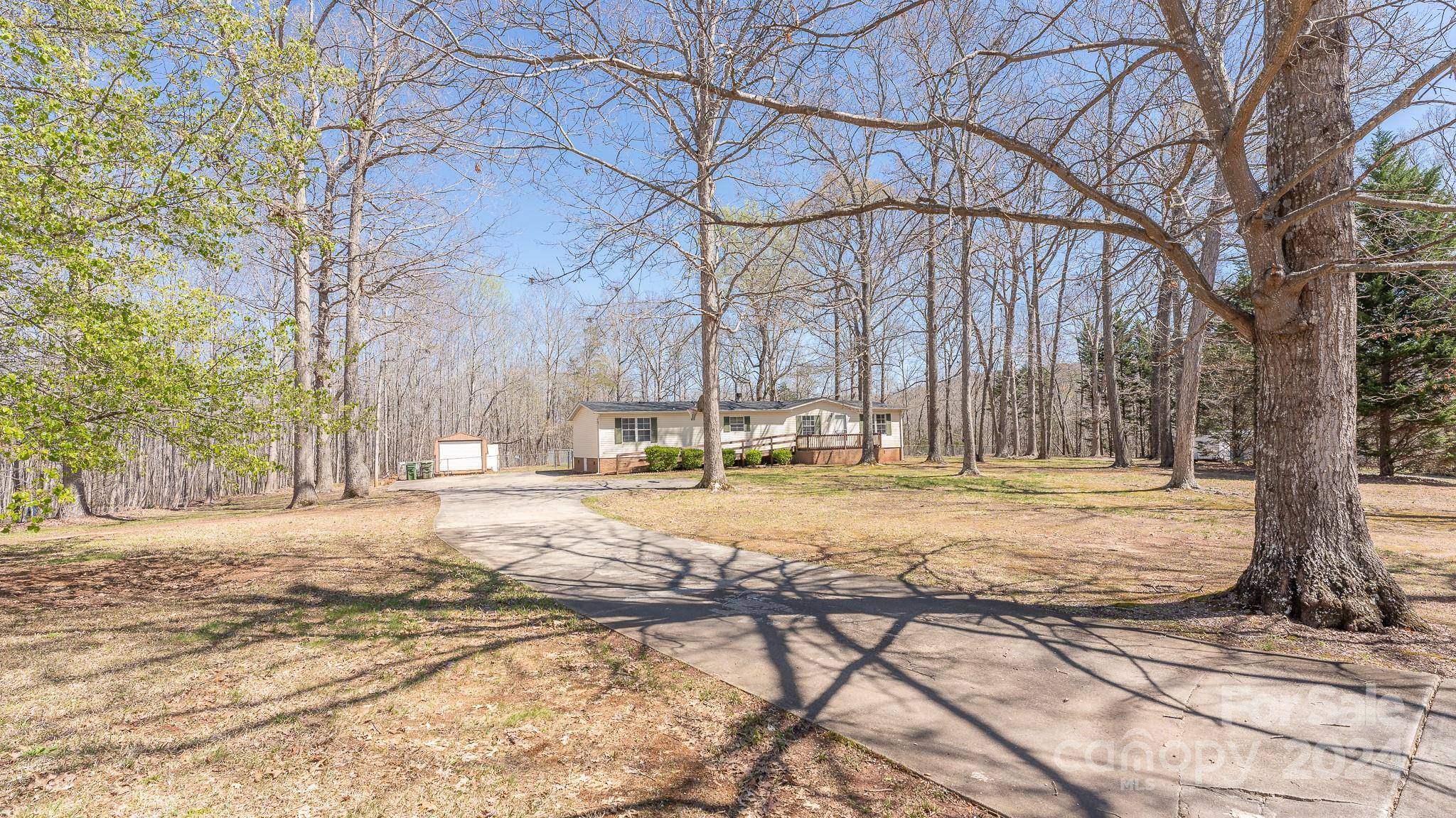 Lincolnton, NC 28092,448 Walker DR