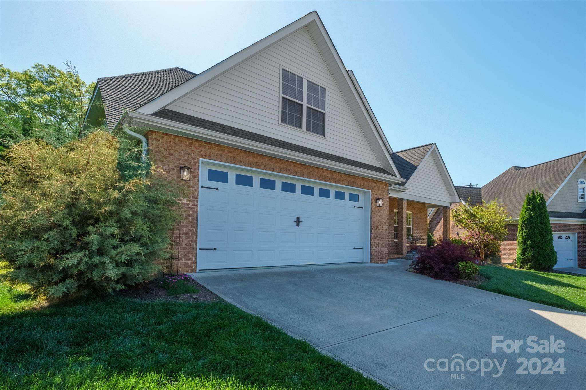 Hickory, NC 28601,1030 12th Avenue DR NW