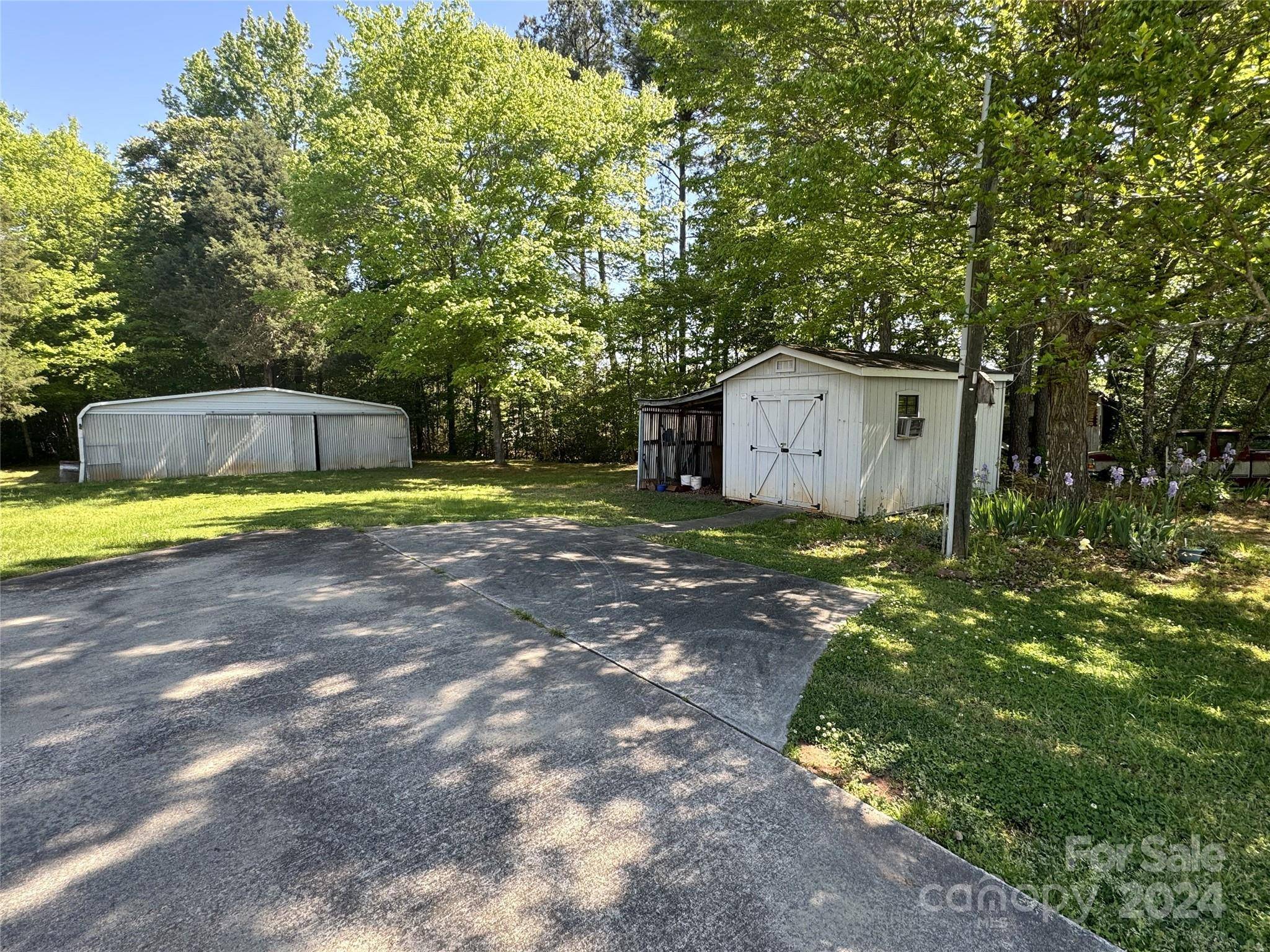 Linwood, NC 27299,248 Jubilee RD