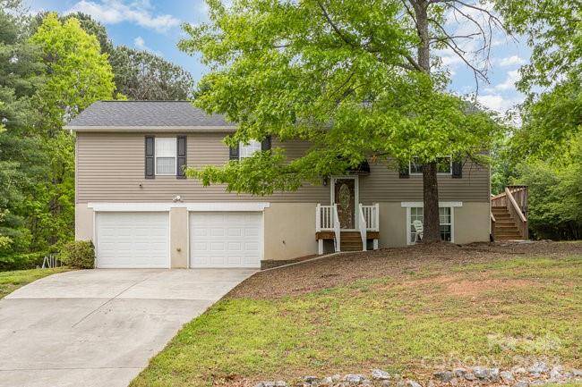 Hickory, NC 28601,5129 Hanging Rock CT