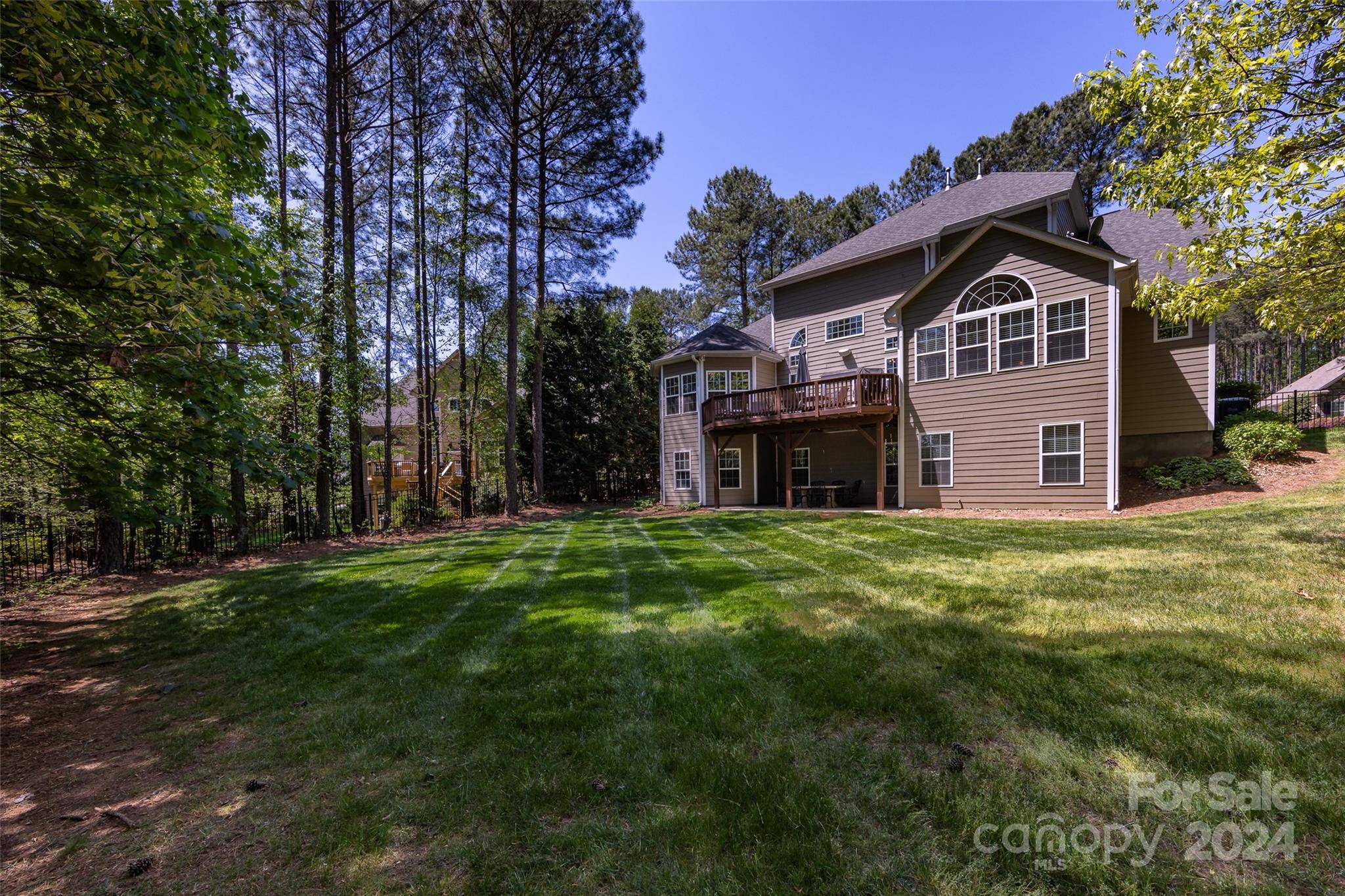 Mount Holly, NC 28120,304 Beech Bluff DR