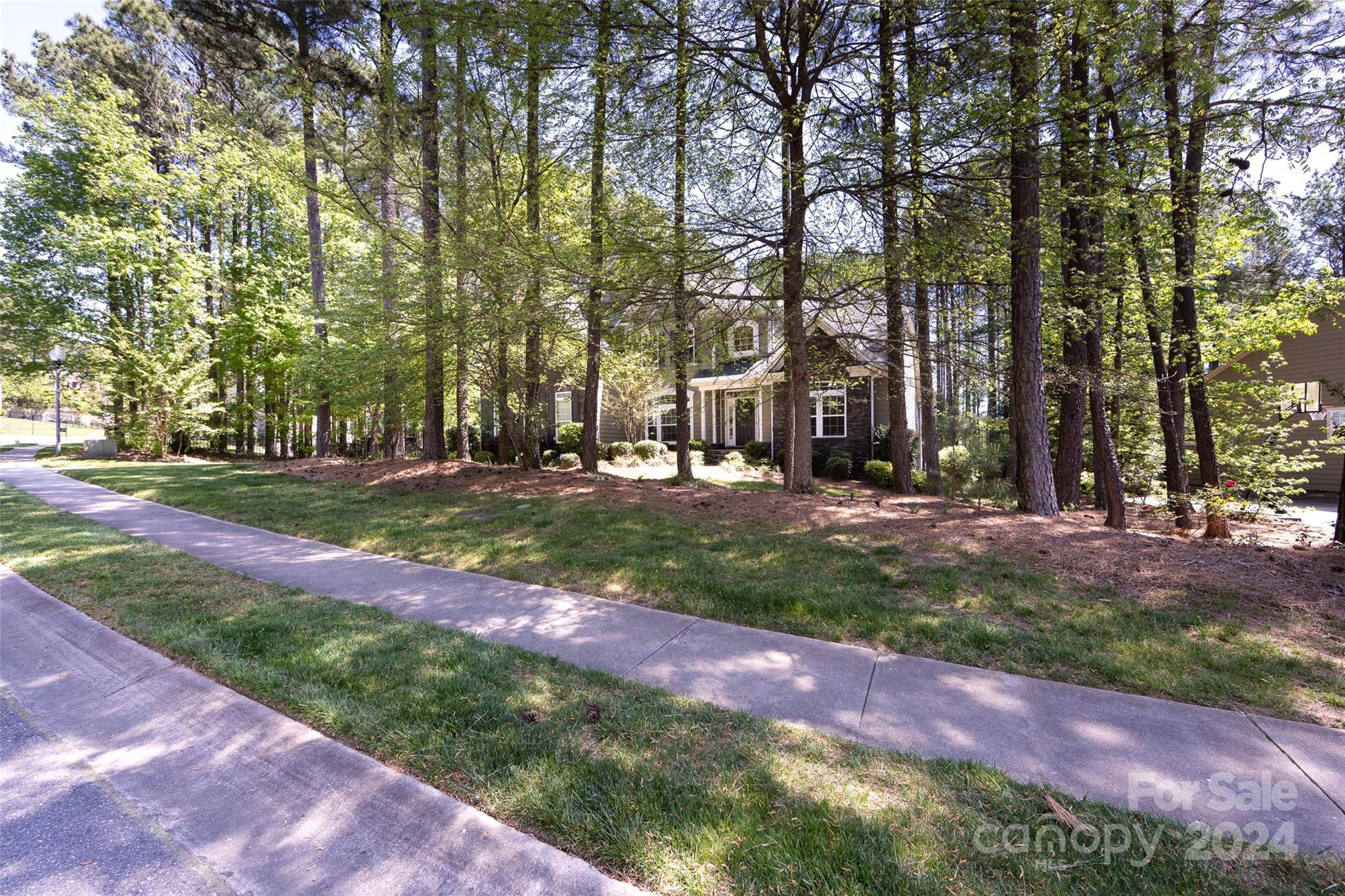 Mount Holly, NC 28120,304 Beech Bluff DR