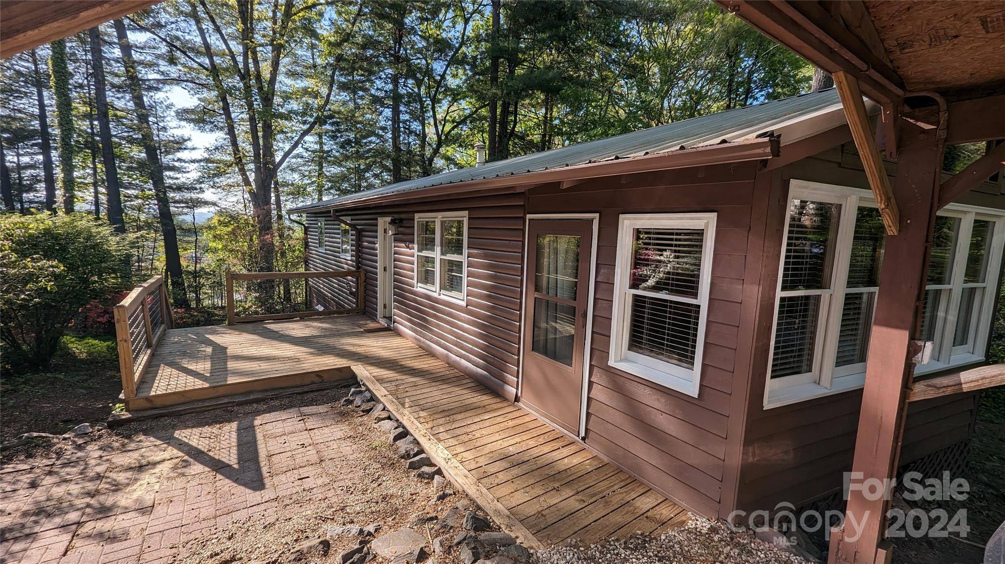 Arden, NC 28704,8 Spruce DR