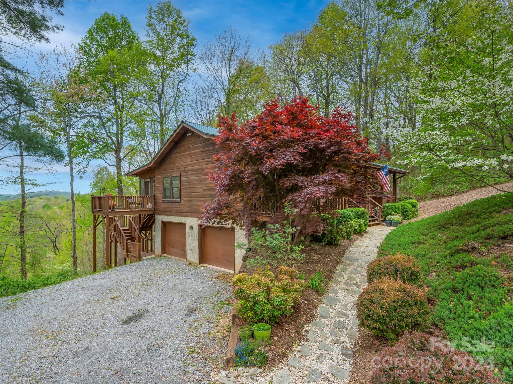 Saluda, NC 28773,535 Glen Echo CIR