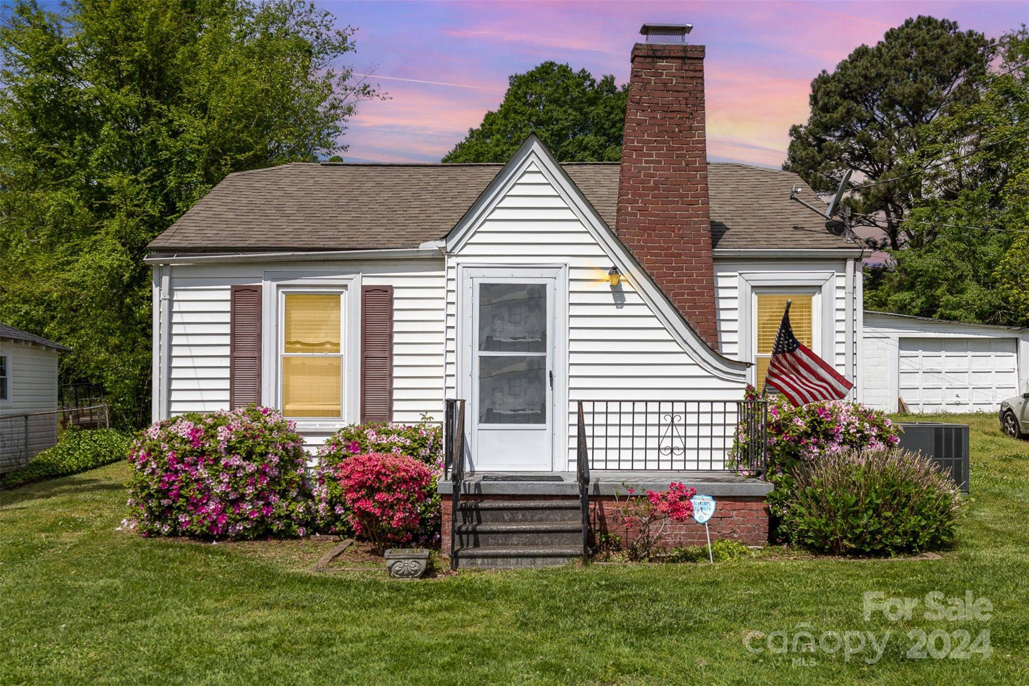 Kannapolis, NC 28083,503 Florence AVE
