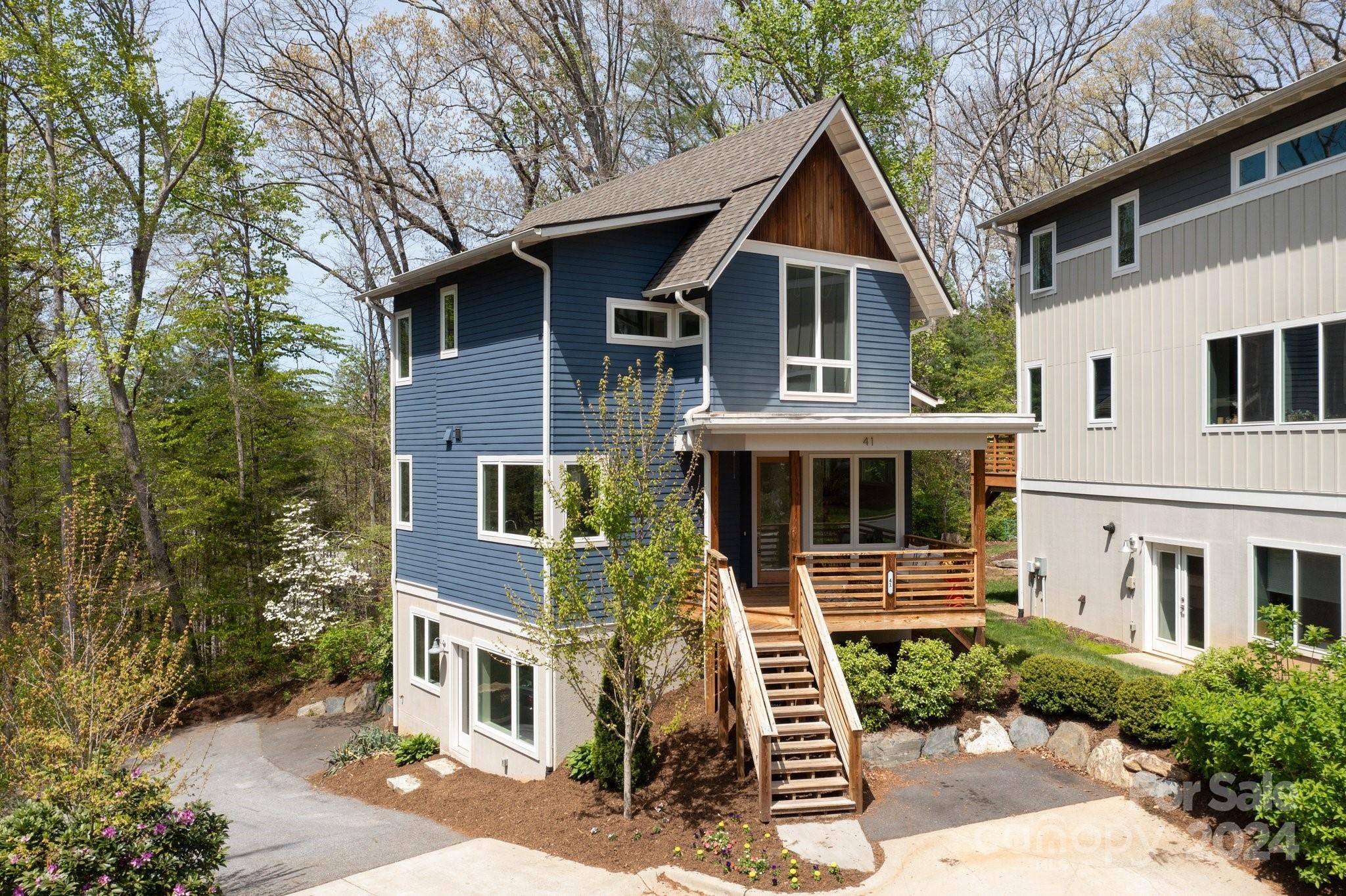 Asheville, NC 28806,41 Mauricet LN