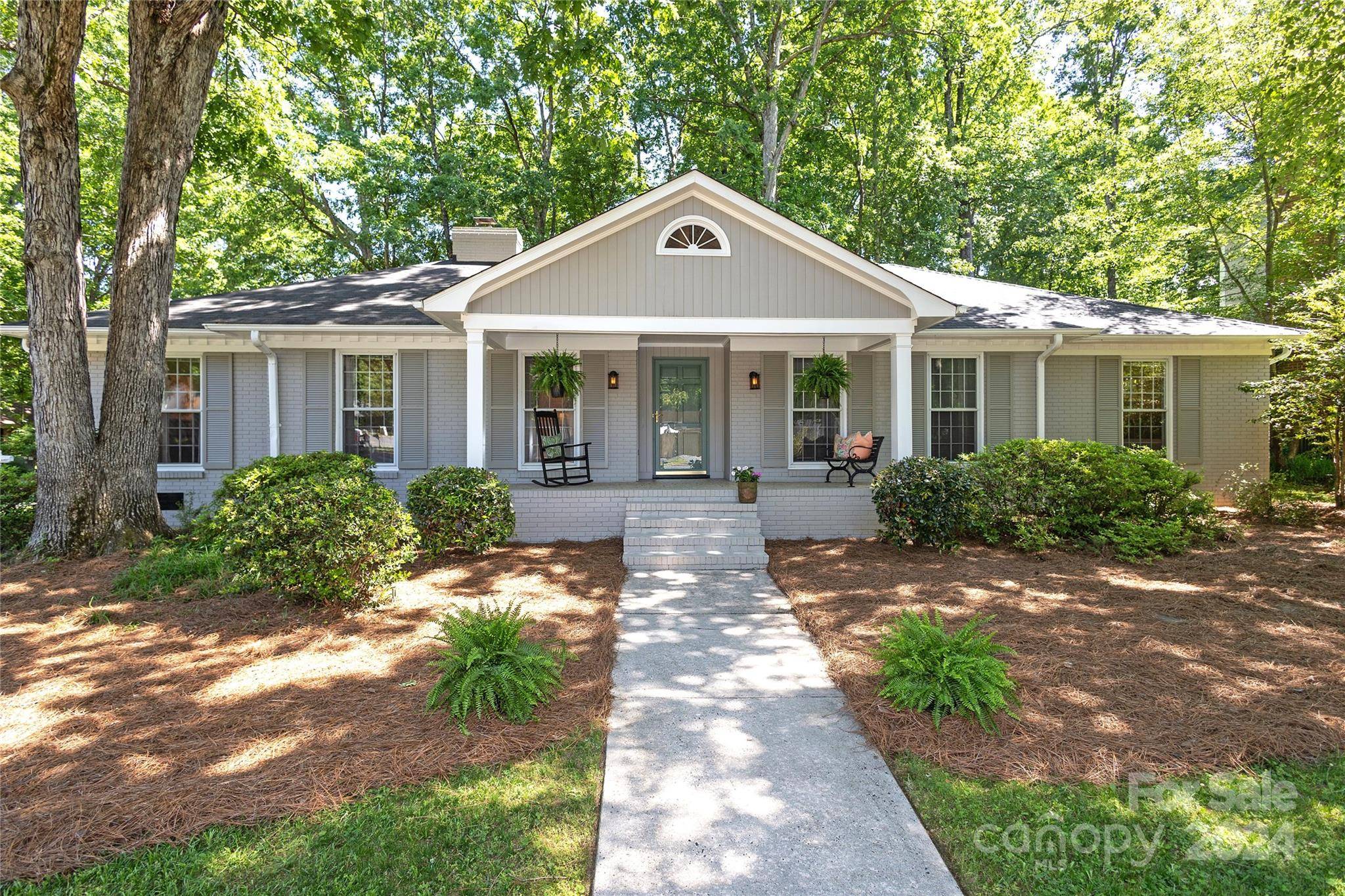 Charlotte, NC 28211,1124 Tuxedo CT