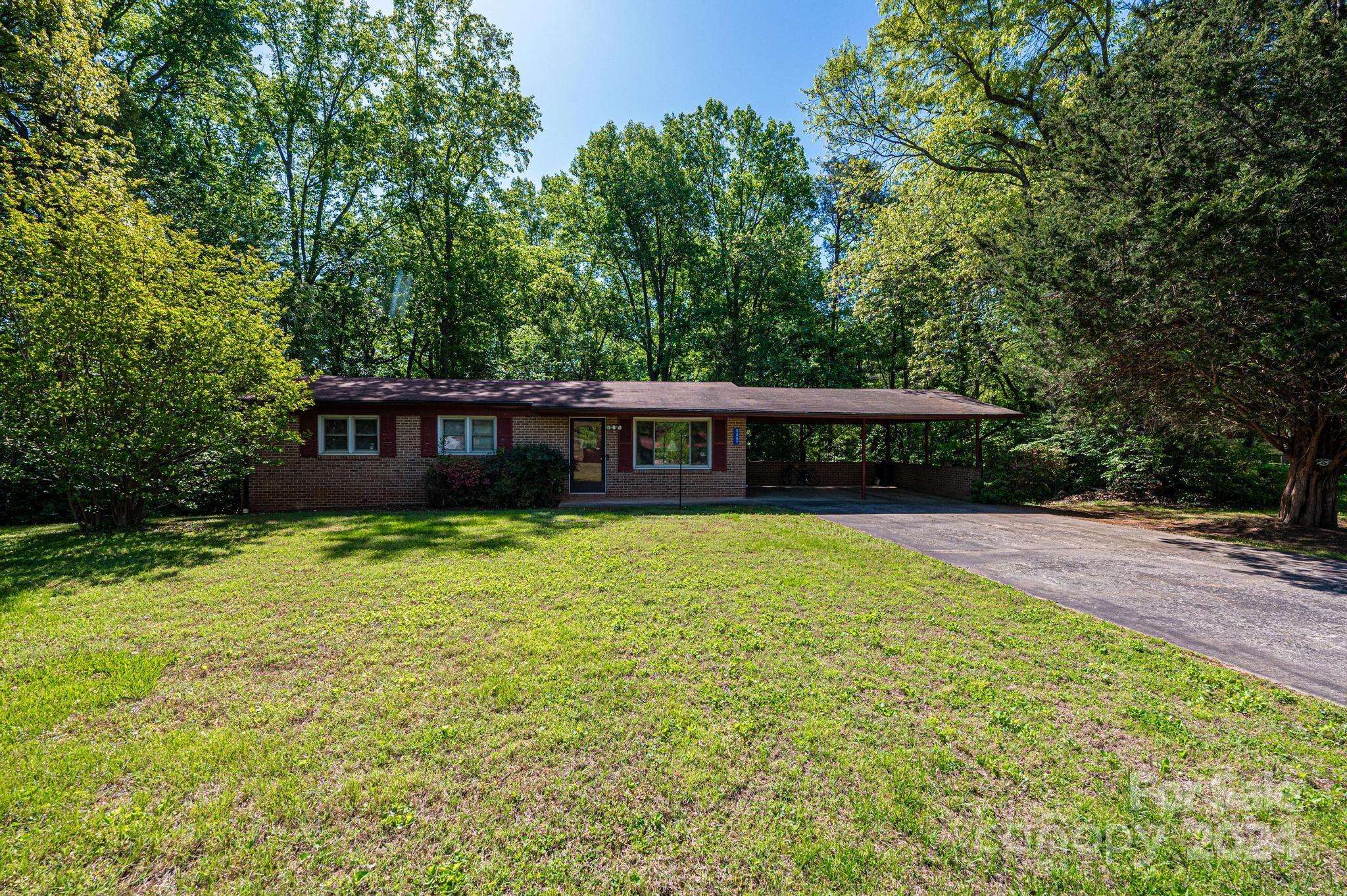 Granite Falls, NC 28630,5007 Poplar View LN