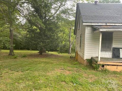 Shelby, NC 28152,1142 Mitchell ST