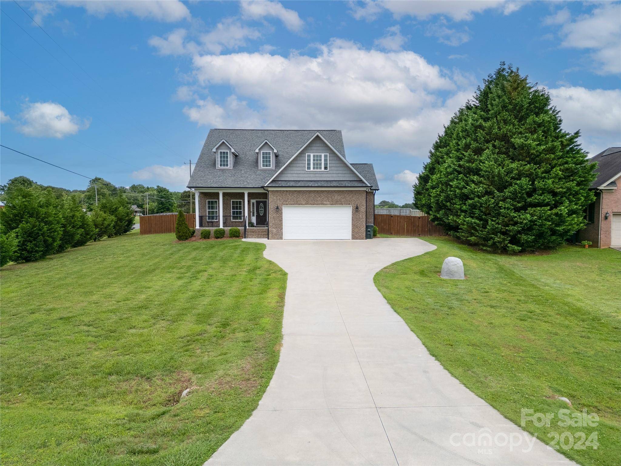 China Grove, NC 28023,105 Sunstone LN