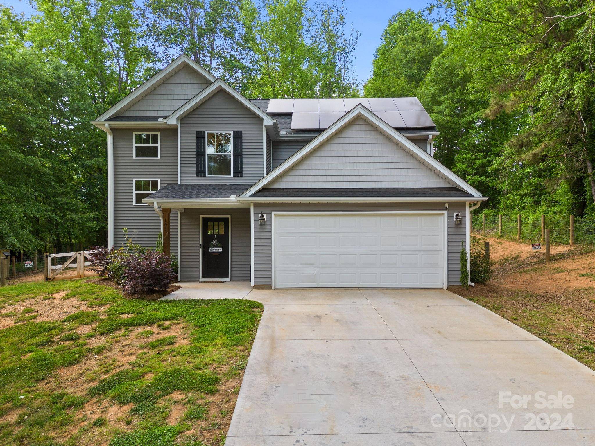 Marietta, SC 29661,105 S Forest CIR