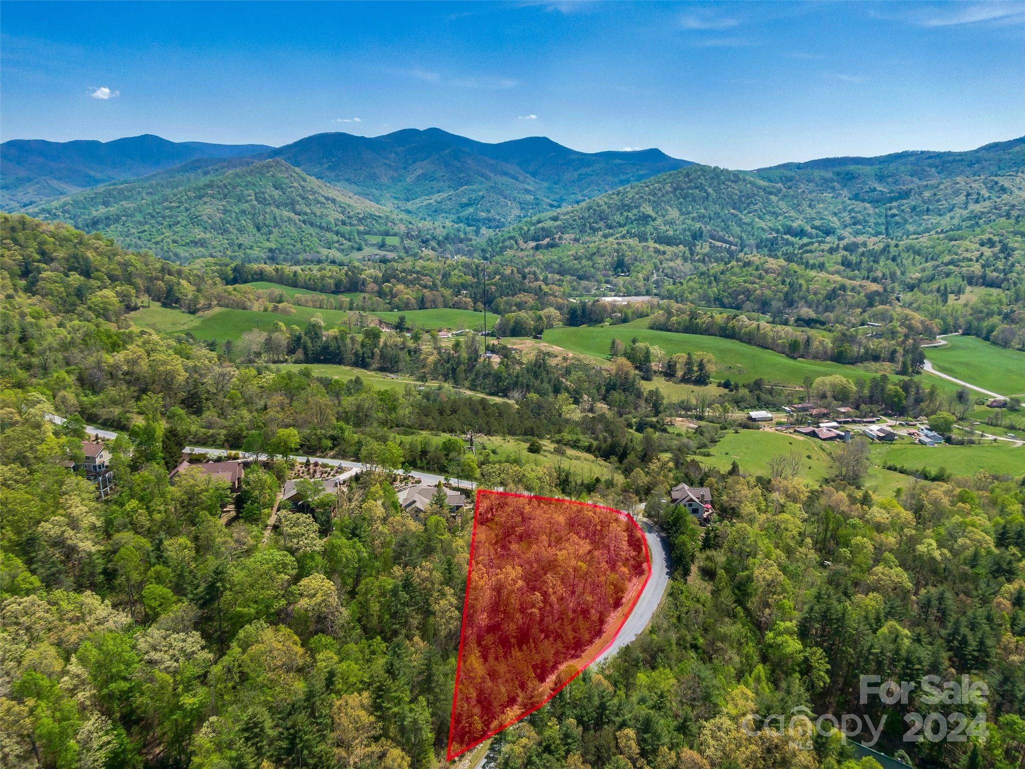 Weaverville, NC 28787,30 Courseview DR