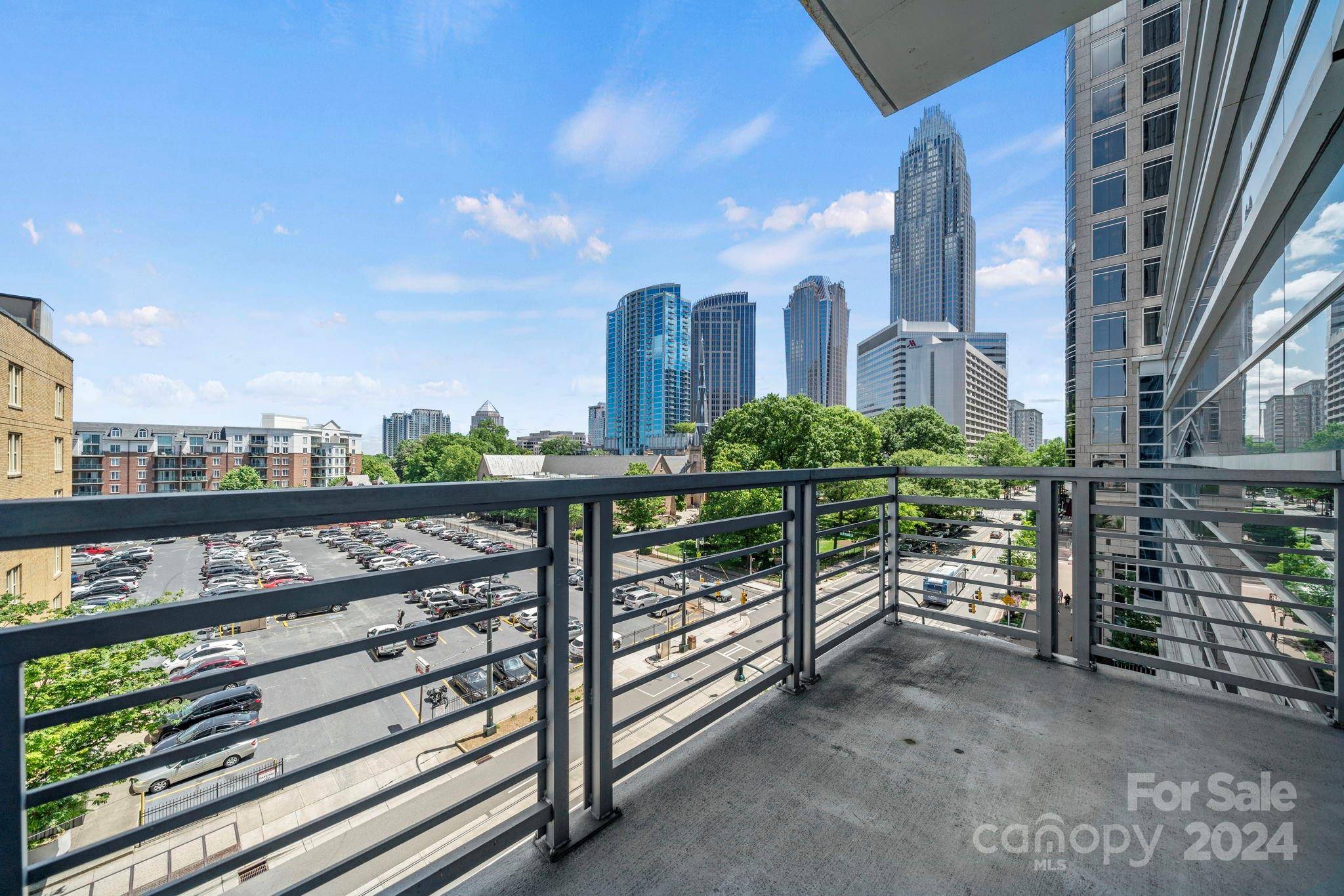 Charlotte, NC 28202,333 W Trade ST #504