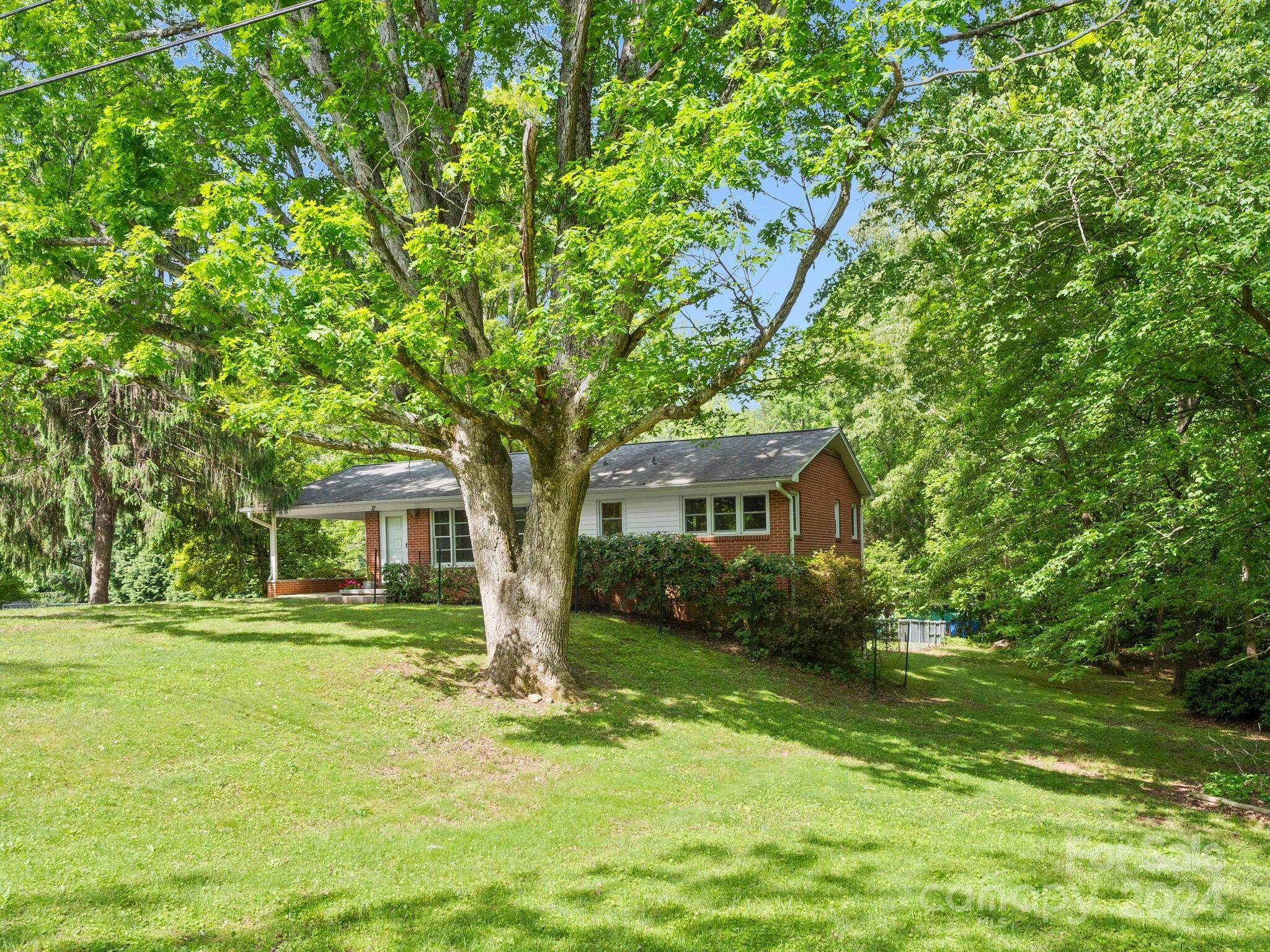 Arden, NC 28704,12 Mulberry DR