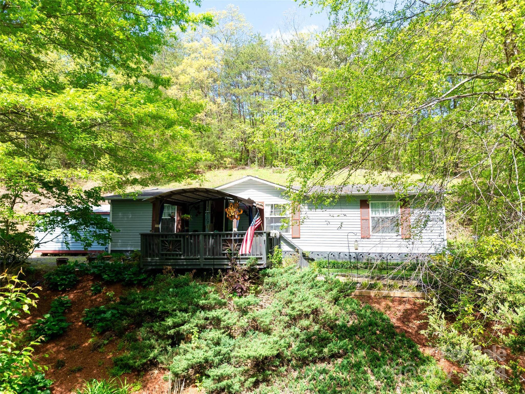 Sylva, NC 28779,122 Andjen Valley RD