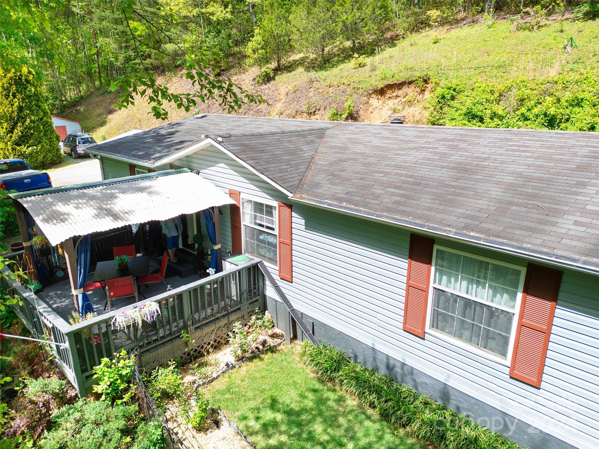 Sylva, NC 28779,122 Andjen Valley RD