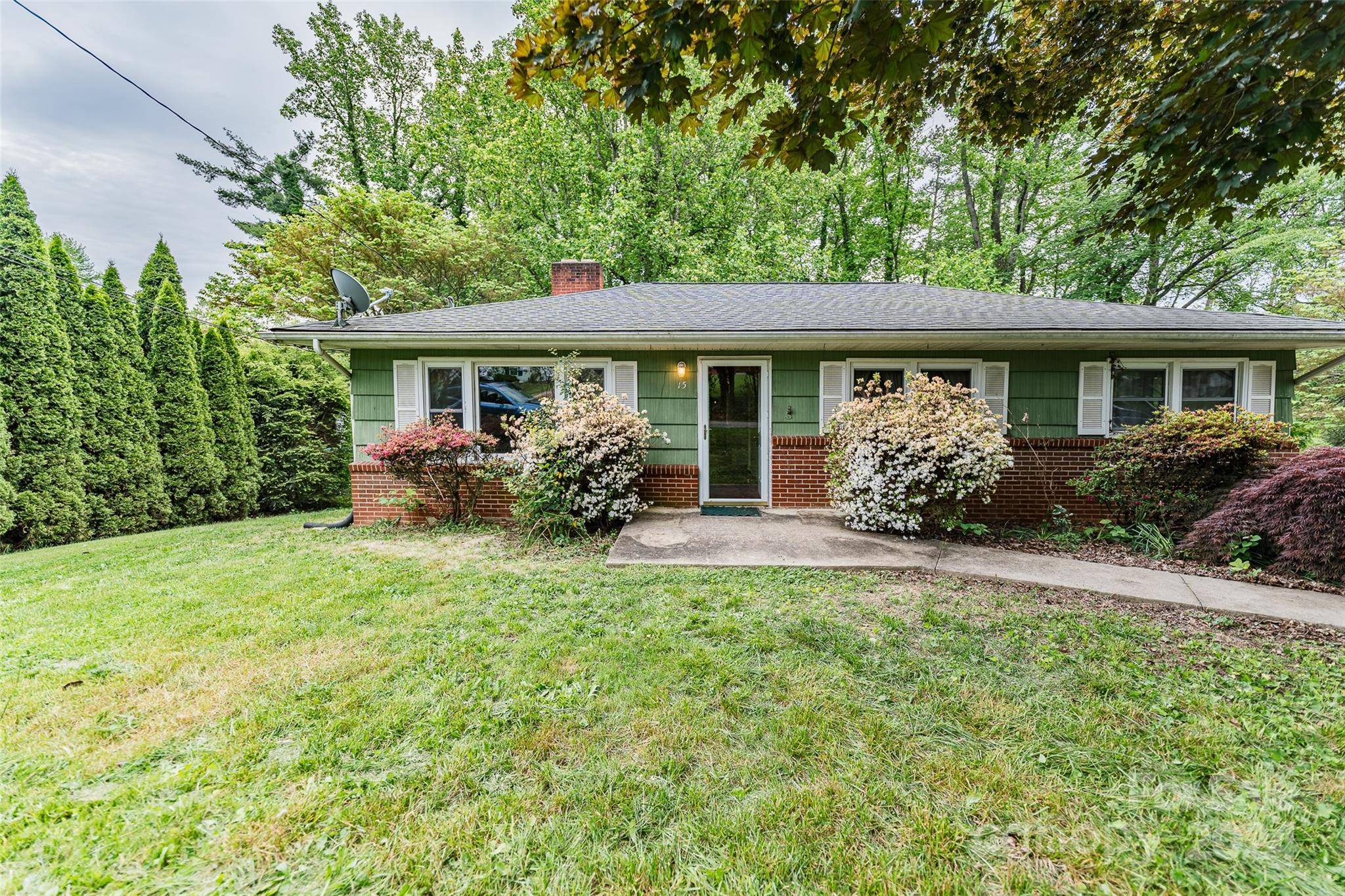 Candler, NC 28715,15 Pinedale RD