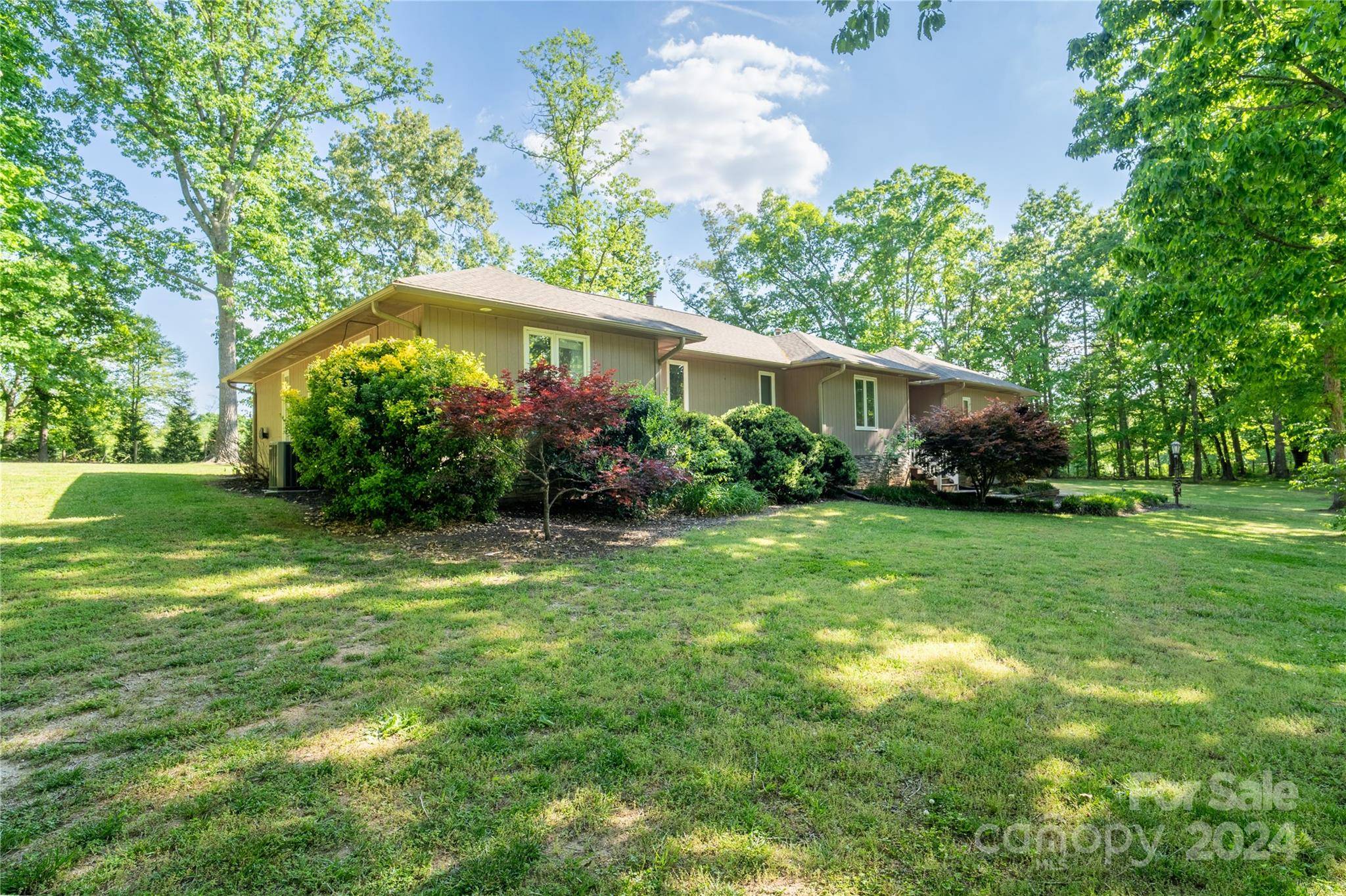 Claremont, NC 28610,3983 Hoke ST