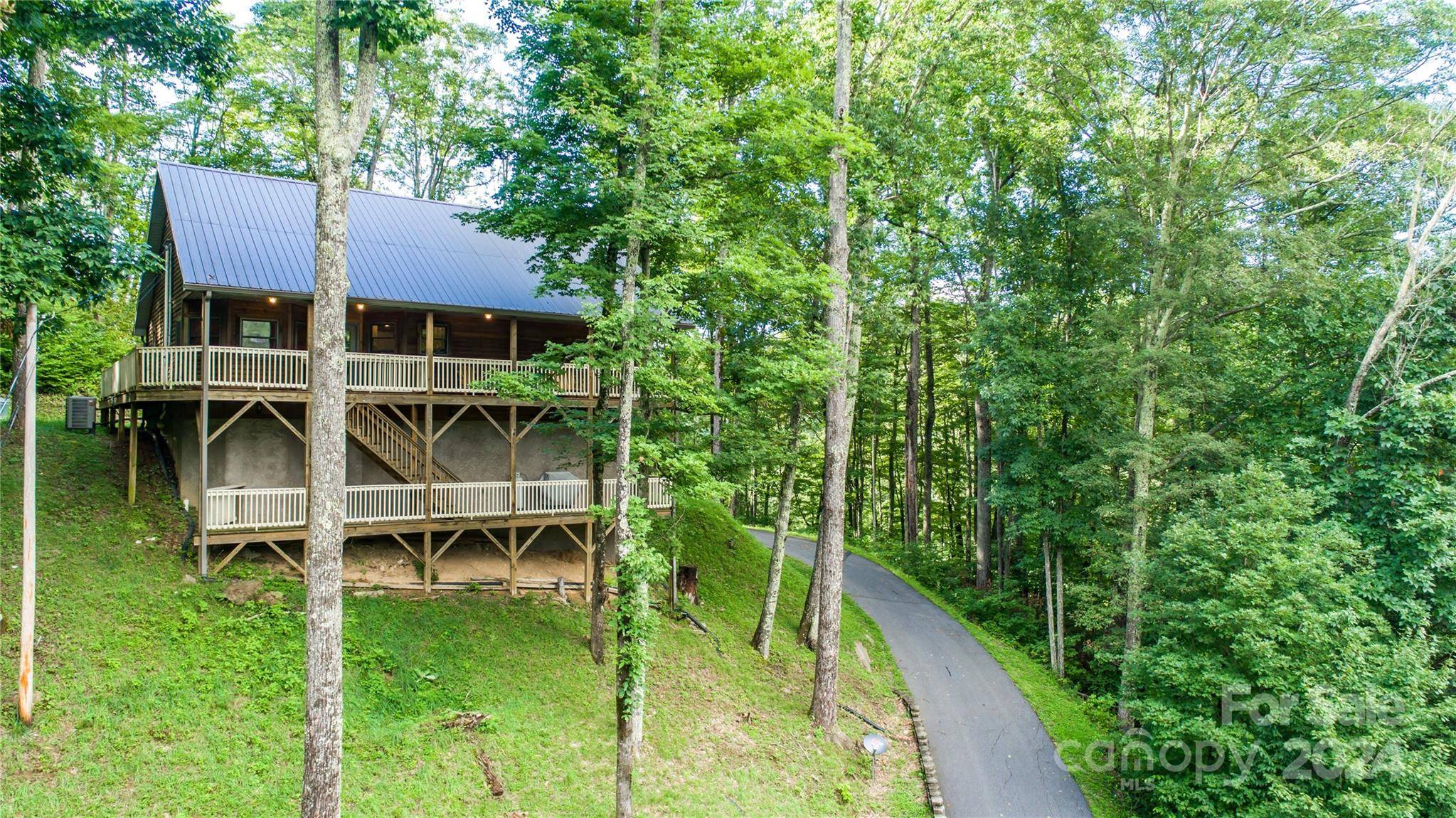 Mars Hill, NC 28754,70 Double Back LN