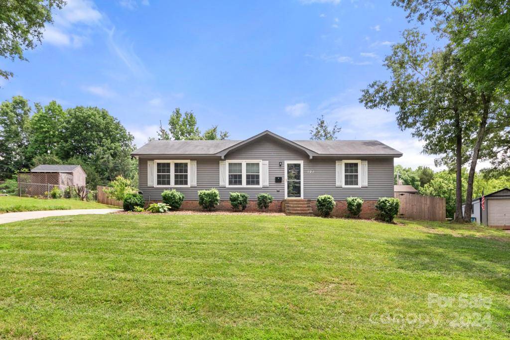 Fort Mill, SC 29715,121 Yorktowne ST