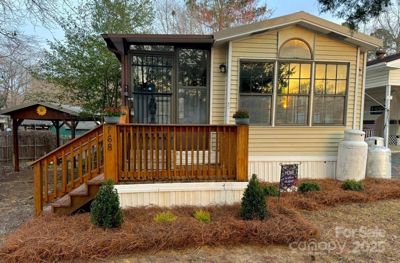 Mount Gilead, NC 27306,104 Cherokee TRL