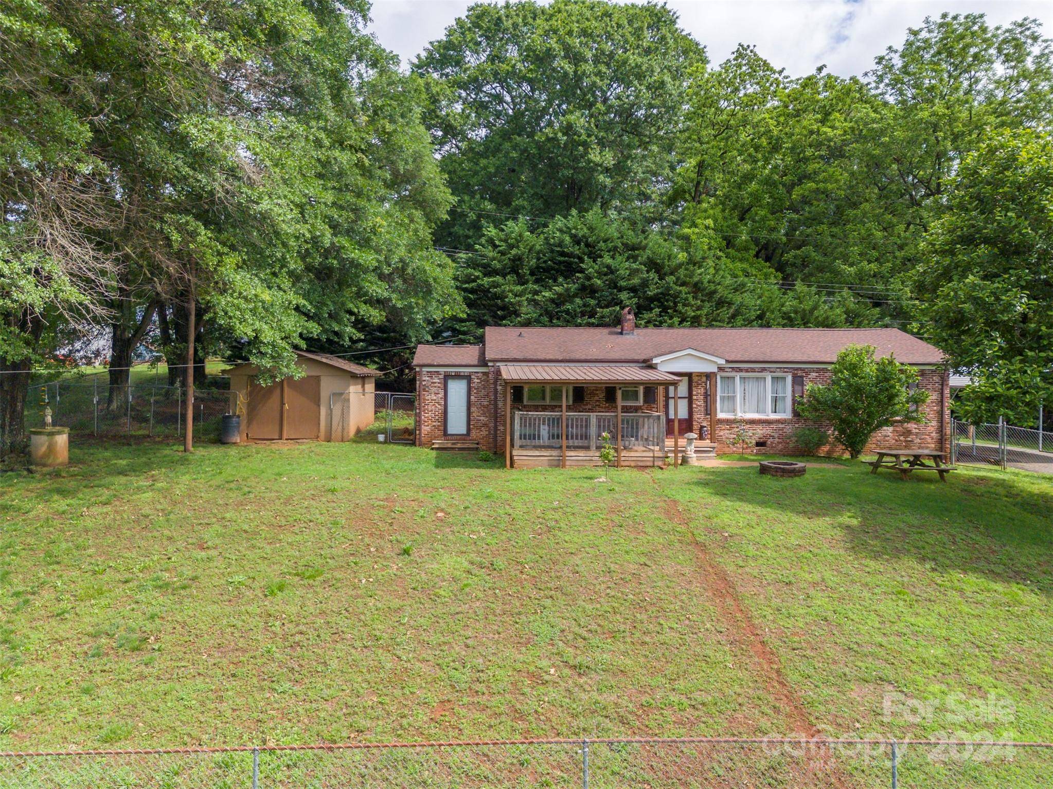 Mooresboro, NC 28114,250 Railroad CIR