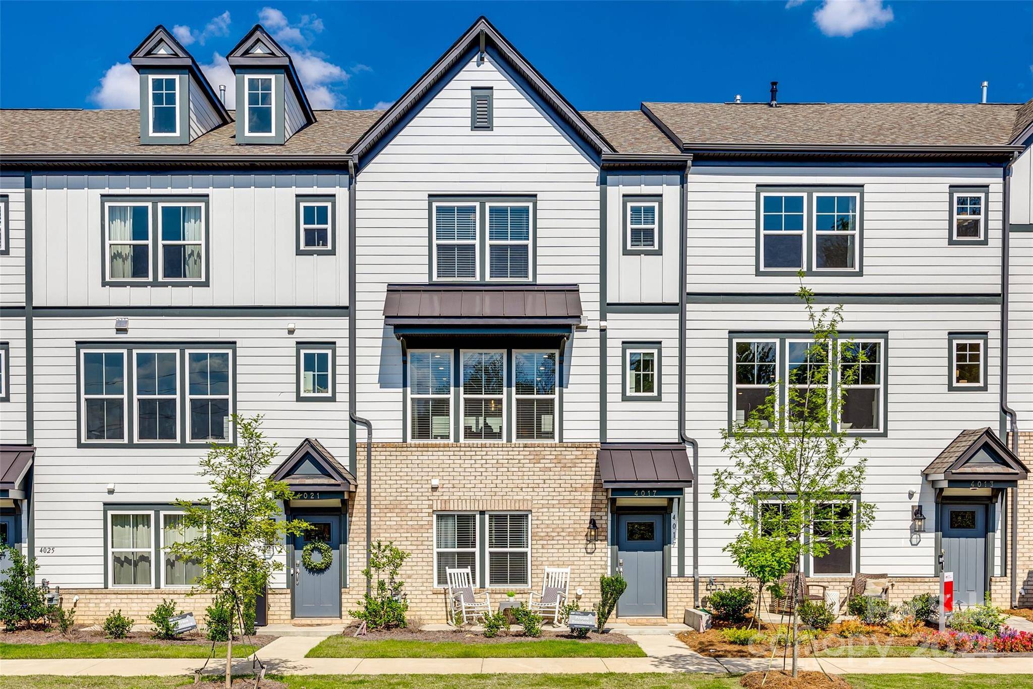 Charlotte, NC 28205,4017 Hidden Oaks DR