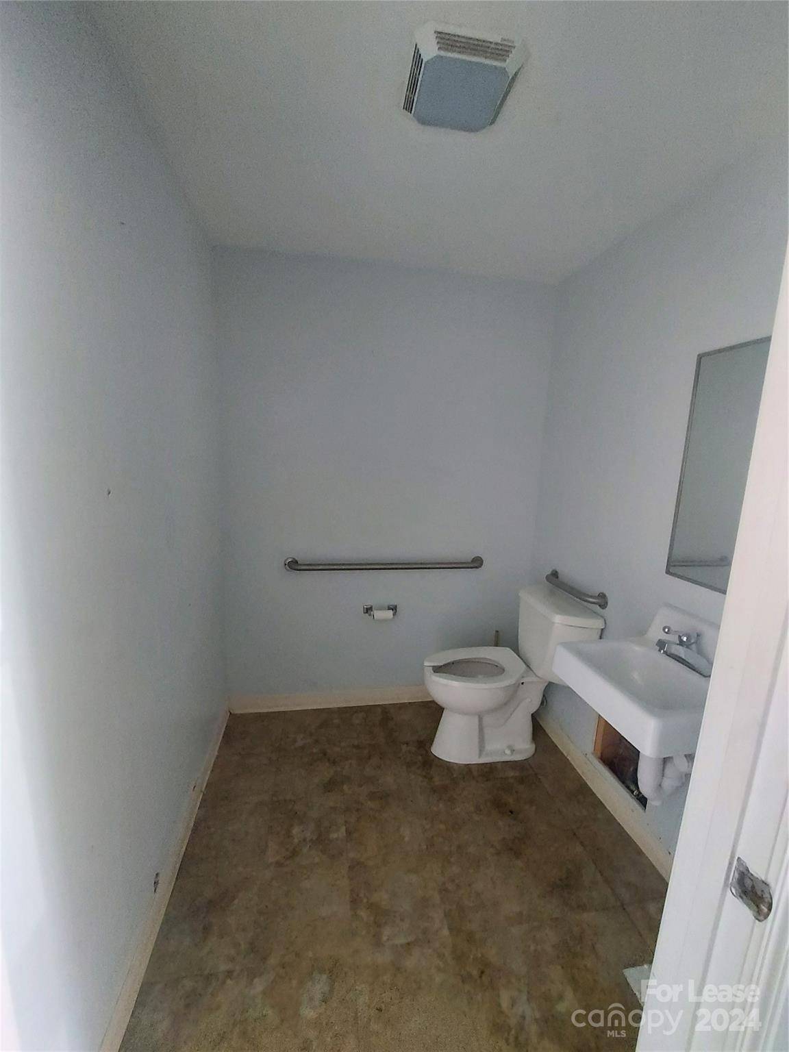 Asheville, NC 28804,640 Merrimon AVE S