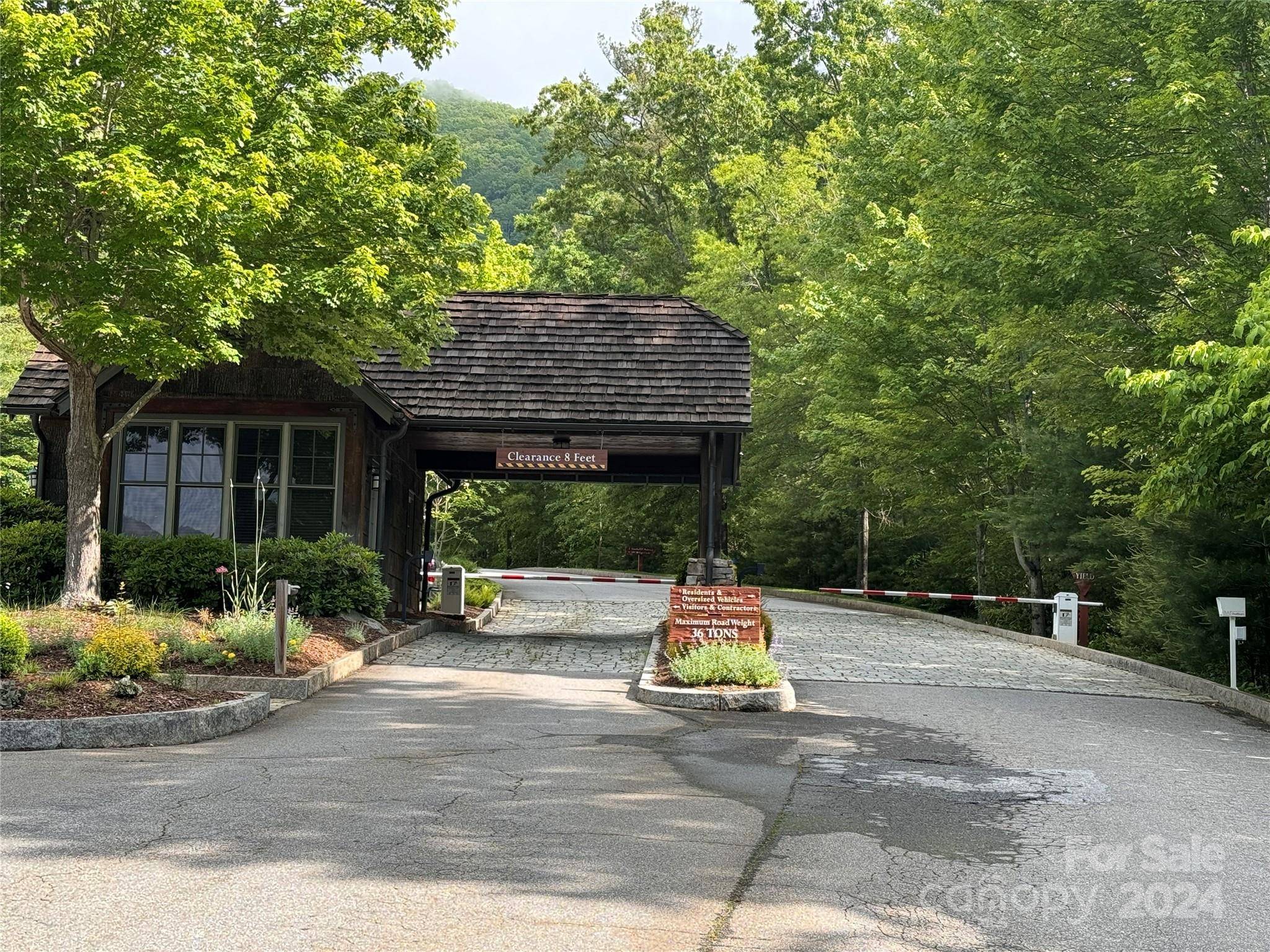 Fairview, NC 28730,36 Slide Rock WAY #Lot 242