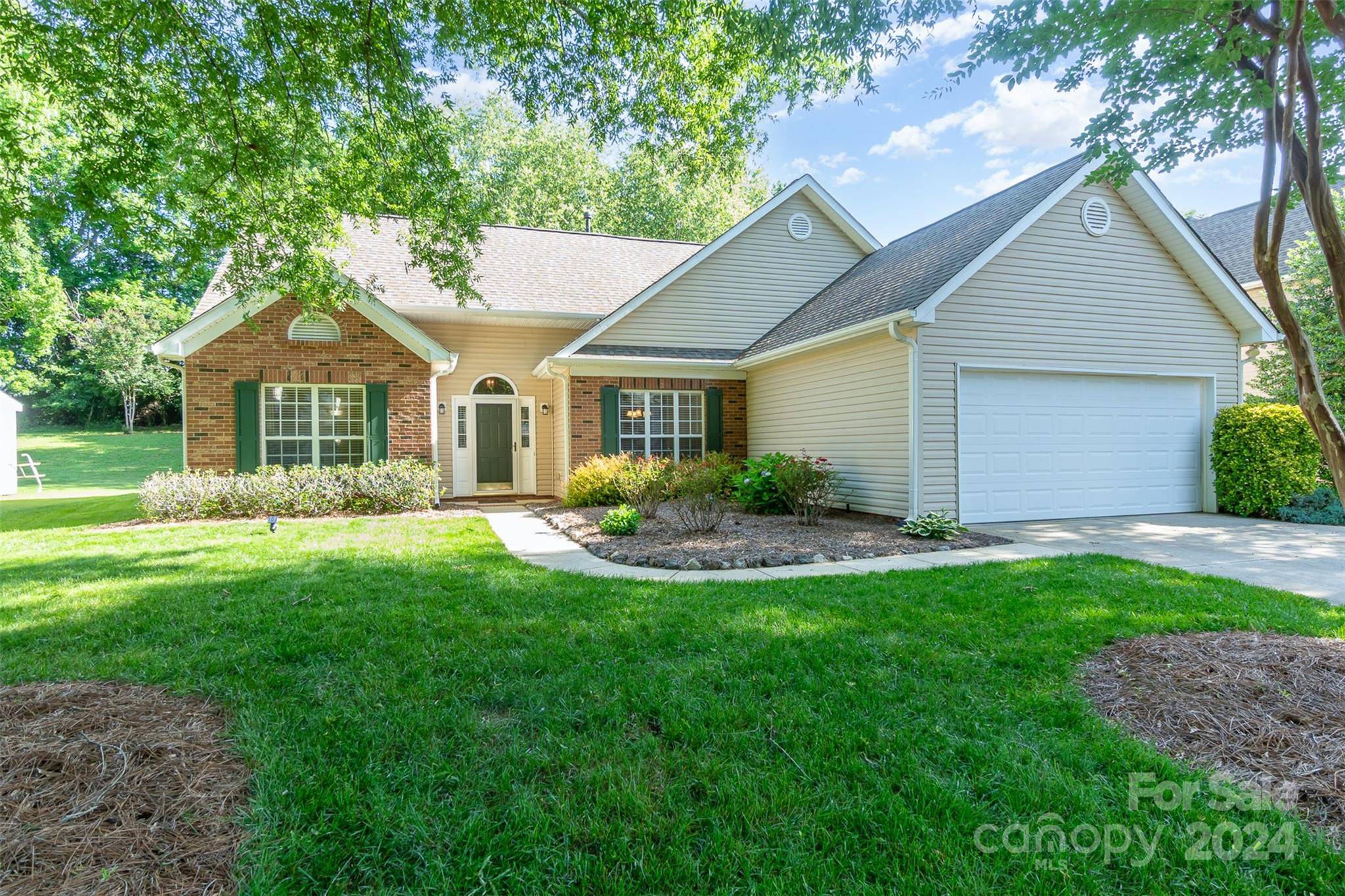 York, SC 29745,2419 Ivy Creek FOR