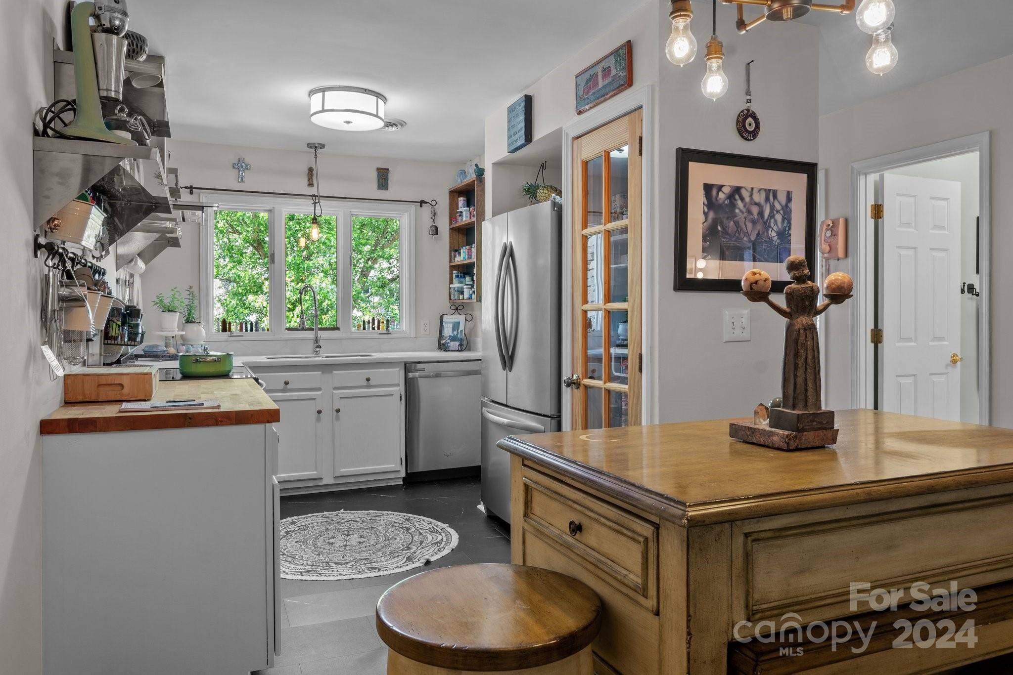 Hendersonville, NC 28791,461 Britton Creek DR